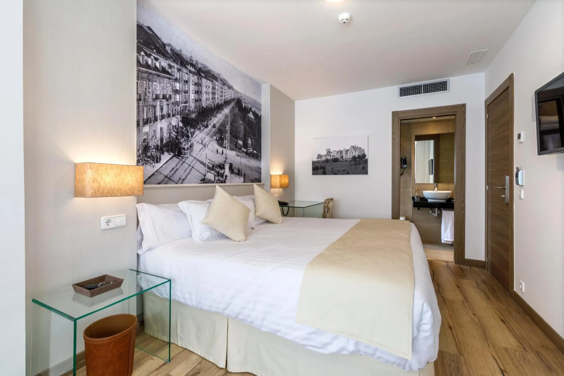 Bed in Suite Home Pinares