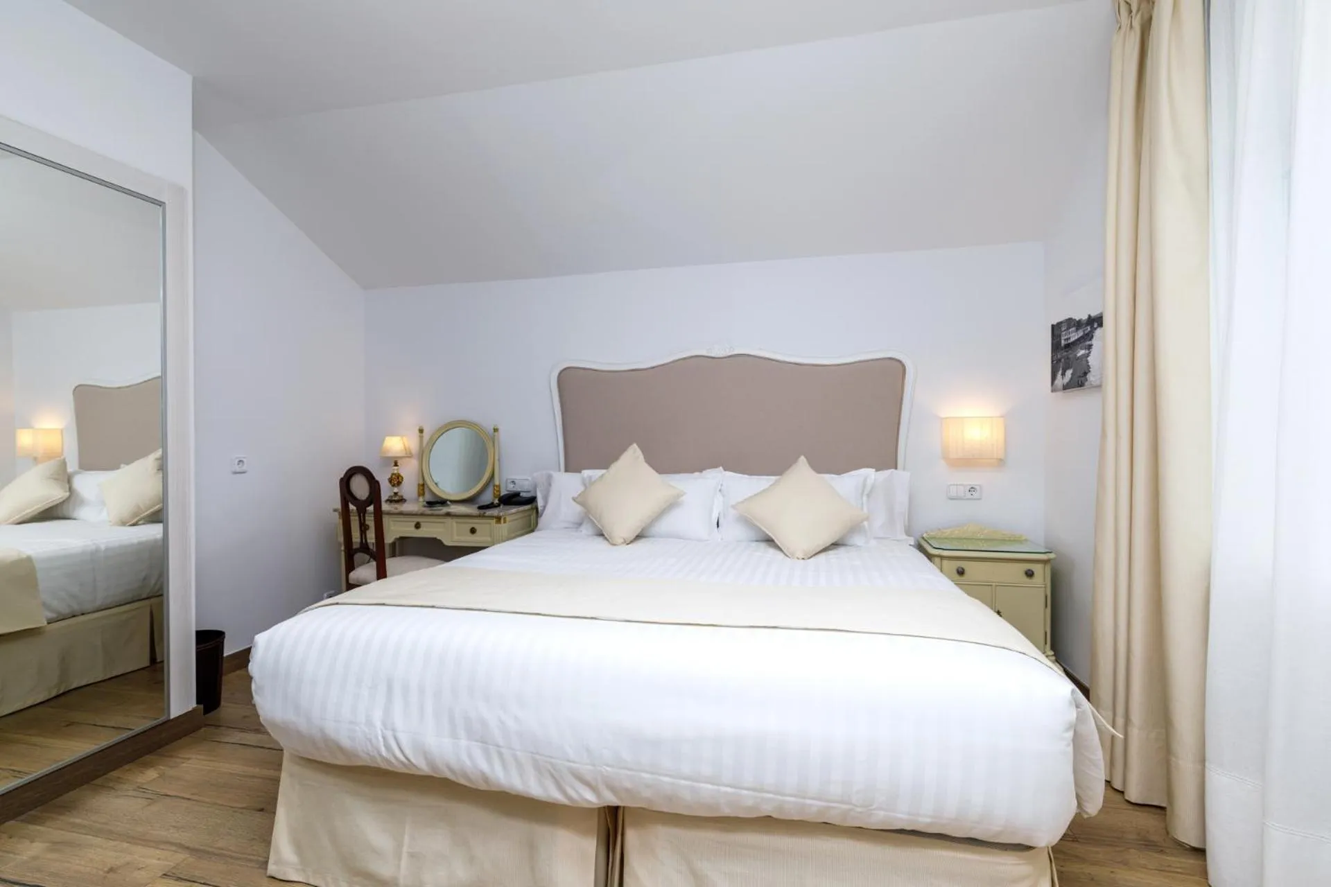 Bed in Suite Home Pinares