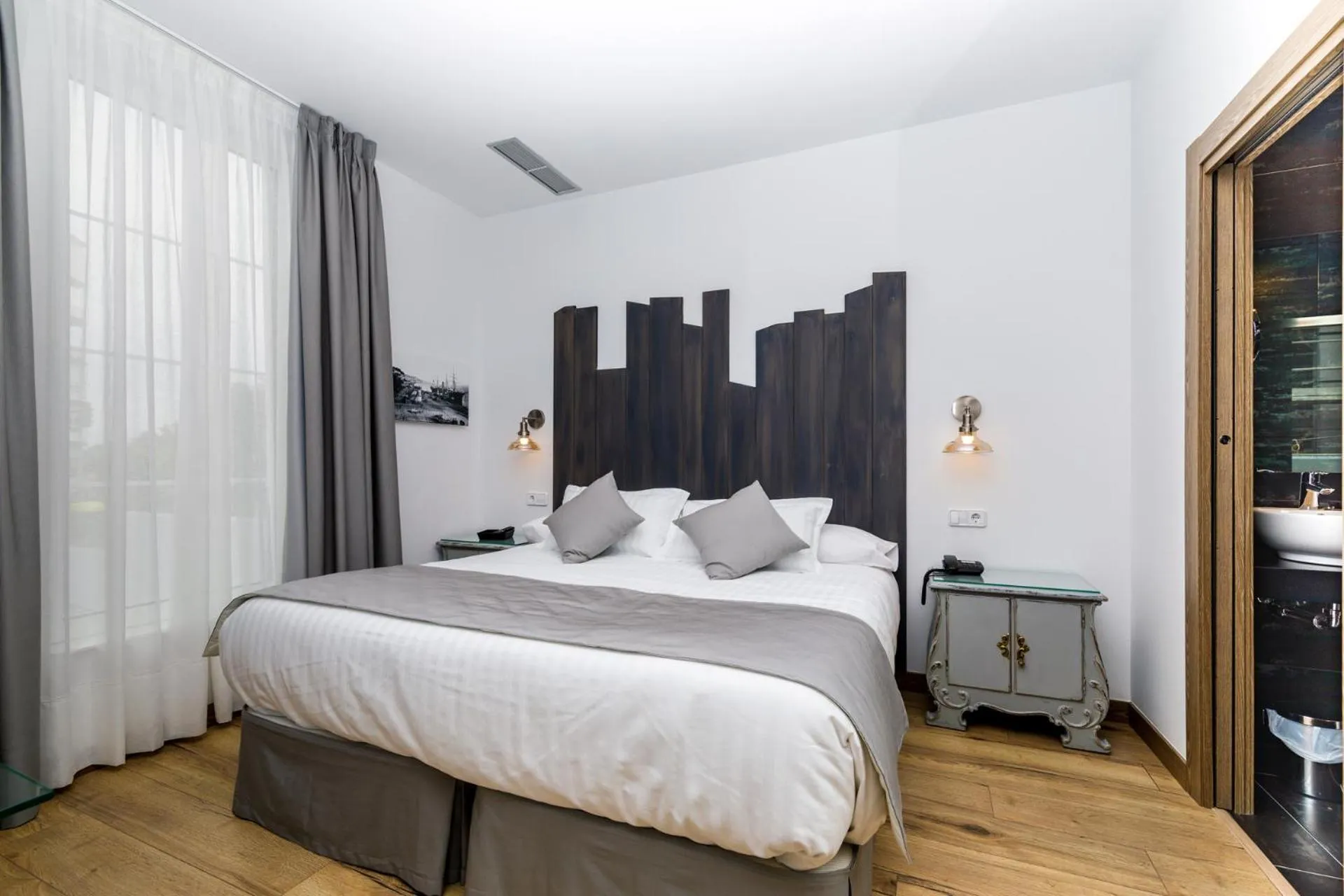 Bed in Suite Home Pinares