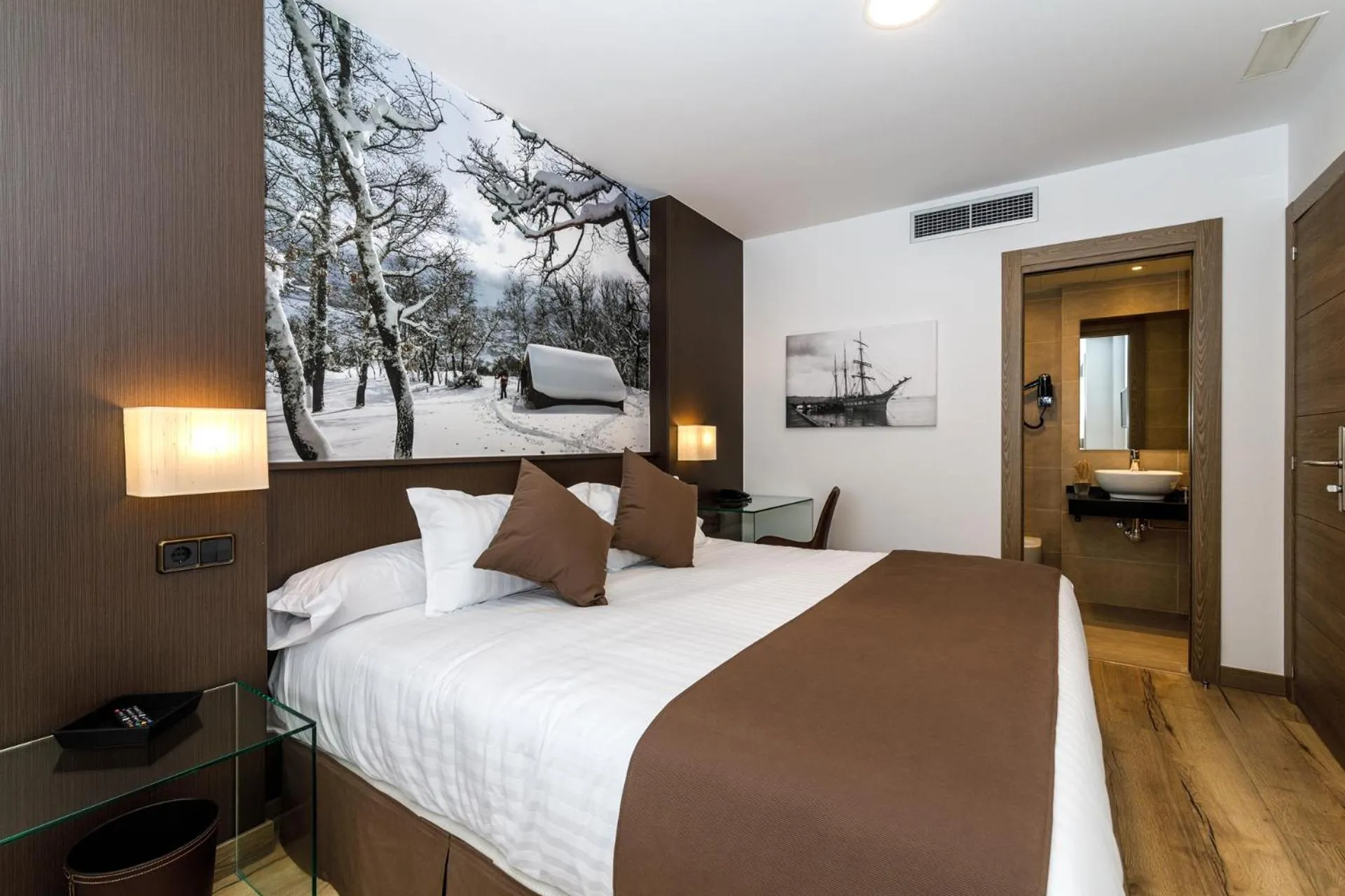 Bed in Suite Home Pinares