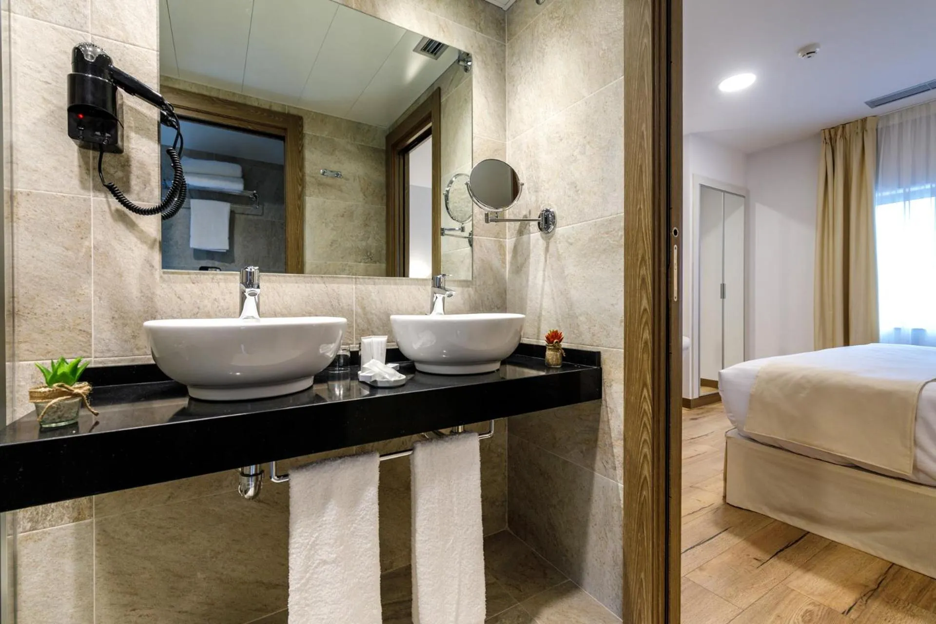 Bed in Suite Home Pinares