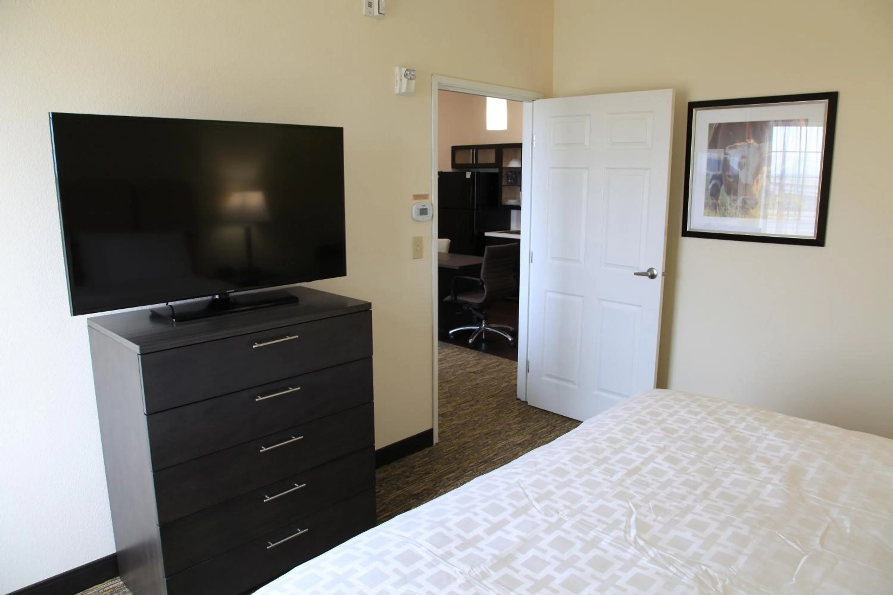 Bedroom, Bed in Candlewood Suites - Austin North by IHG