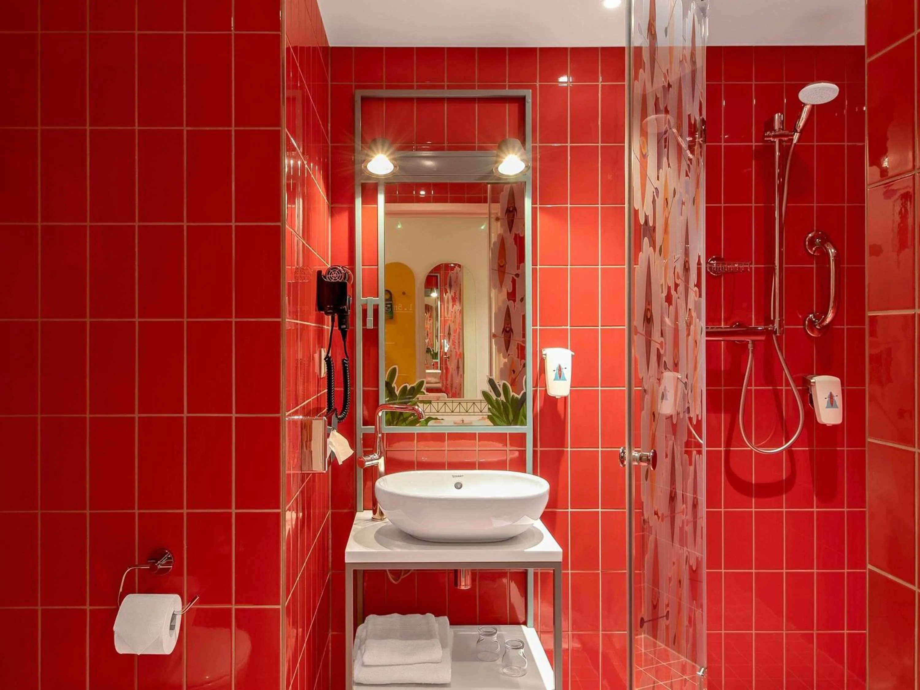 Bedroom in ibis Styles Warszawa Centrum