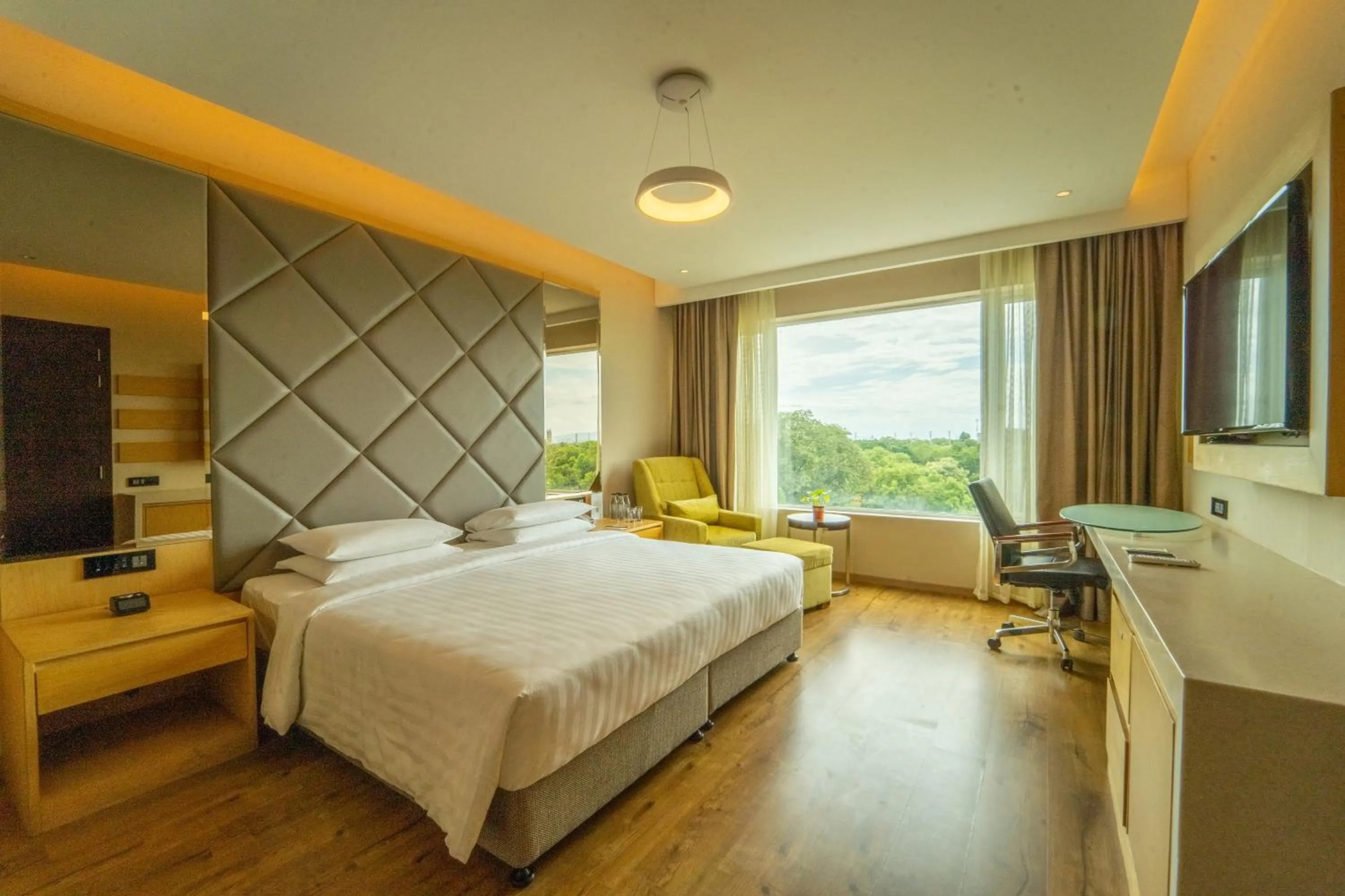 Bed in Courtyard by Marriott Madurai