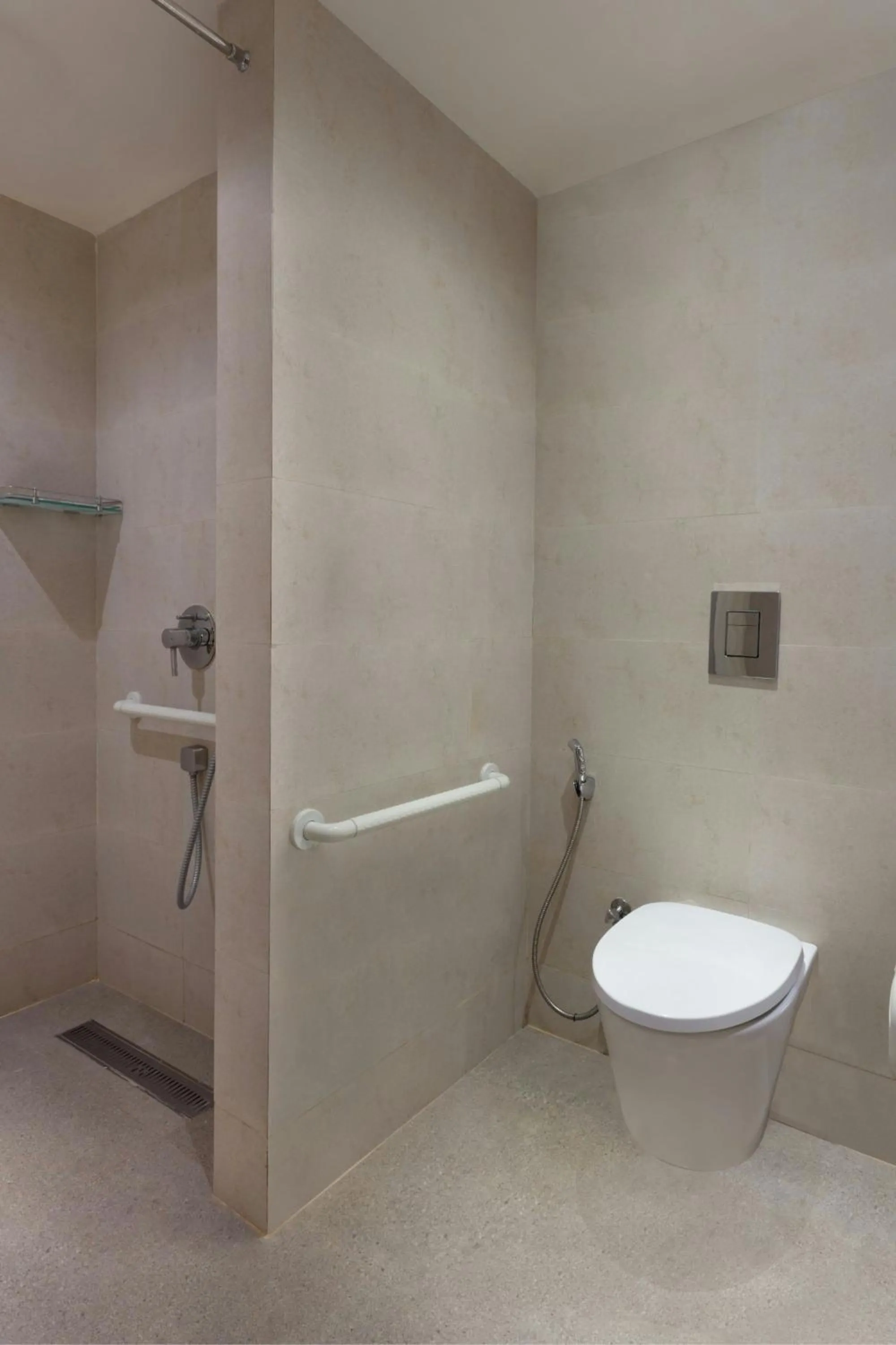 Bathroom in Courtyard by Marriott Madurai