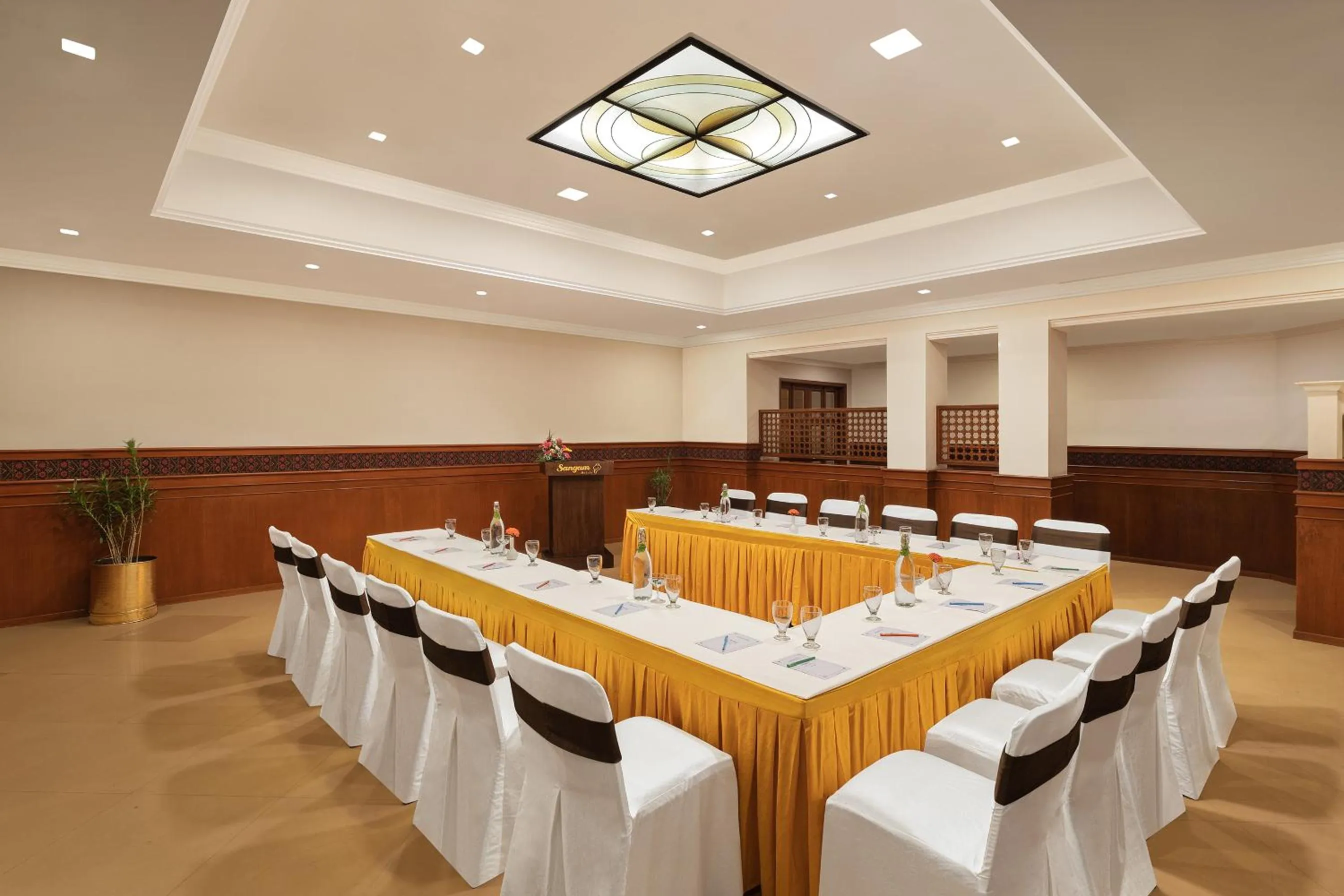 Banquet/Function facilities in Sangam Hotel, Thanjavur