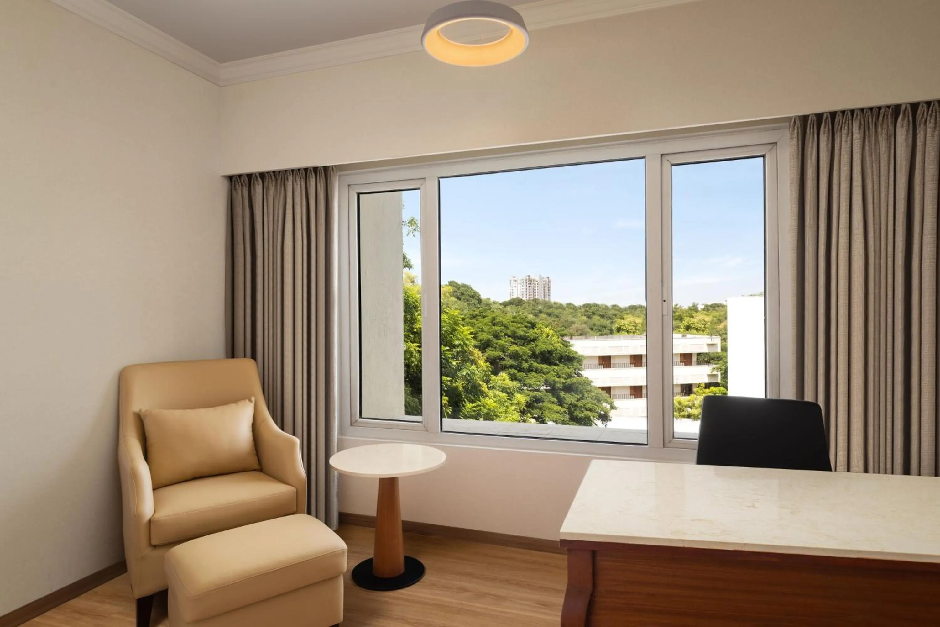 Bedroom in Courtyard by Marriott Tiruchirappalli