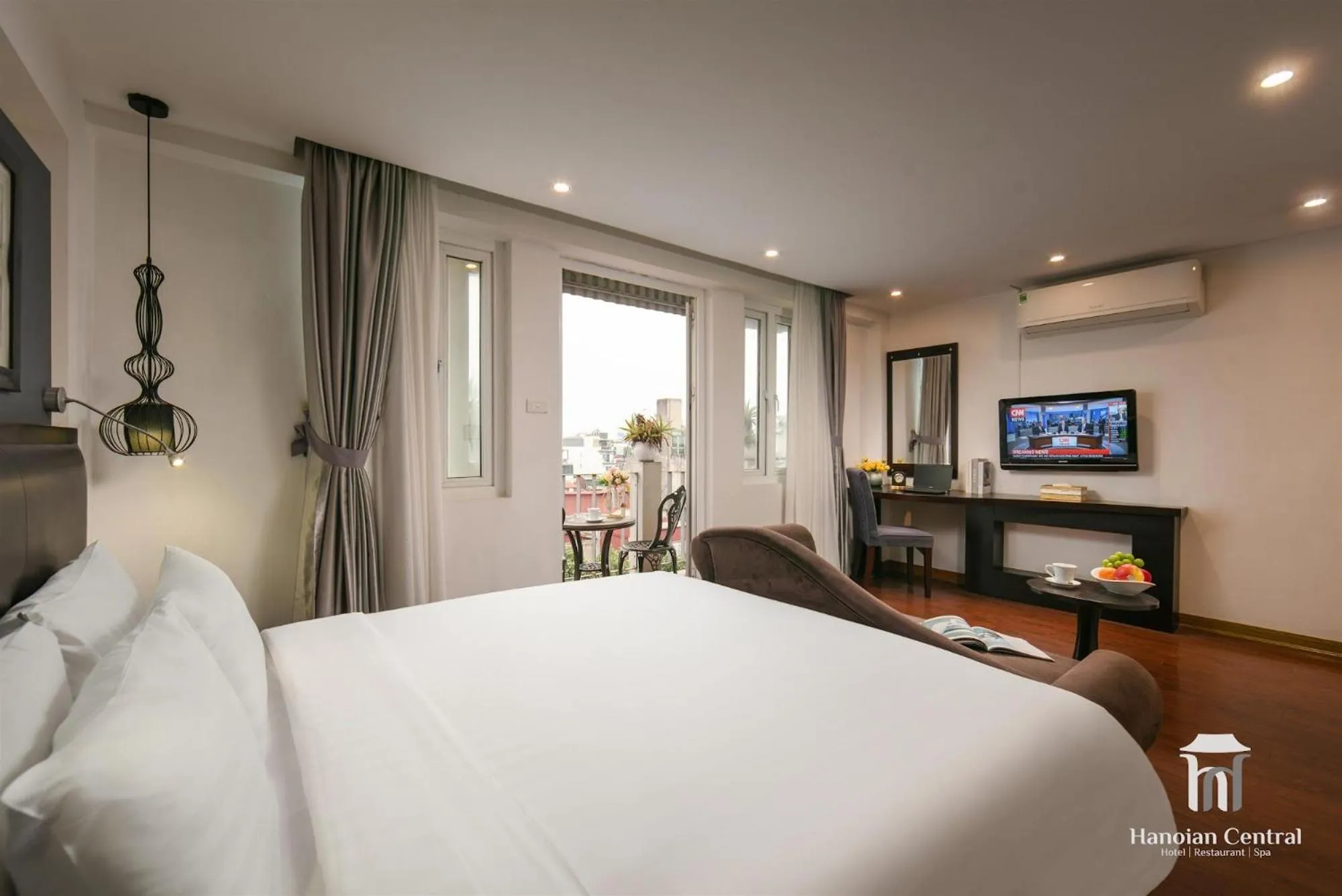 Bed in Hanoian Central Hotel & Spa