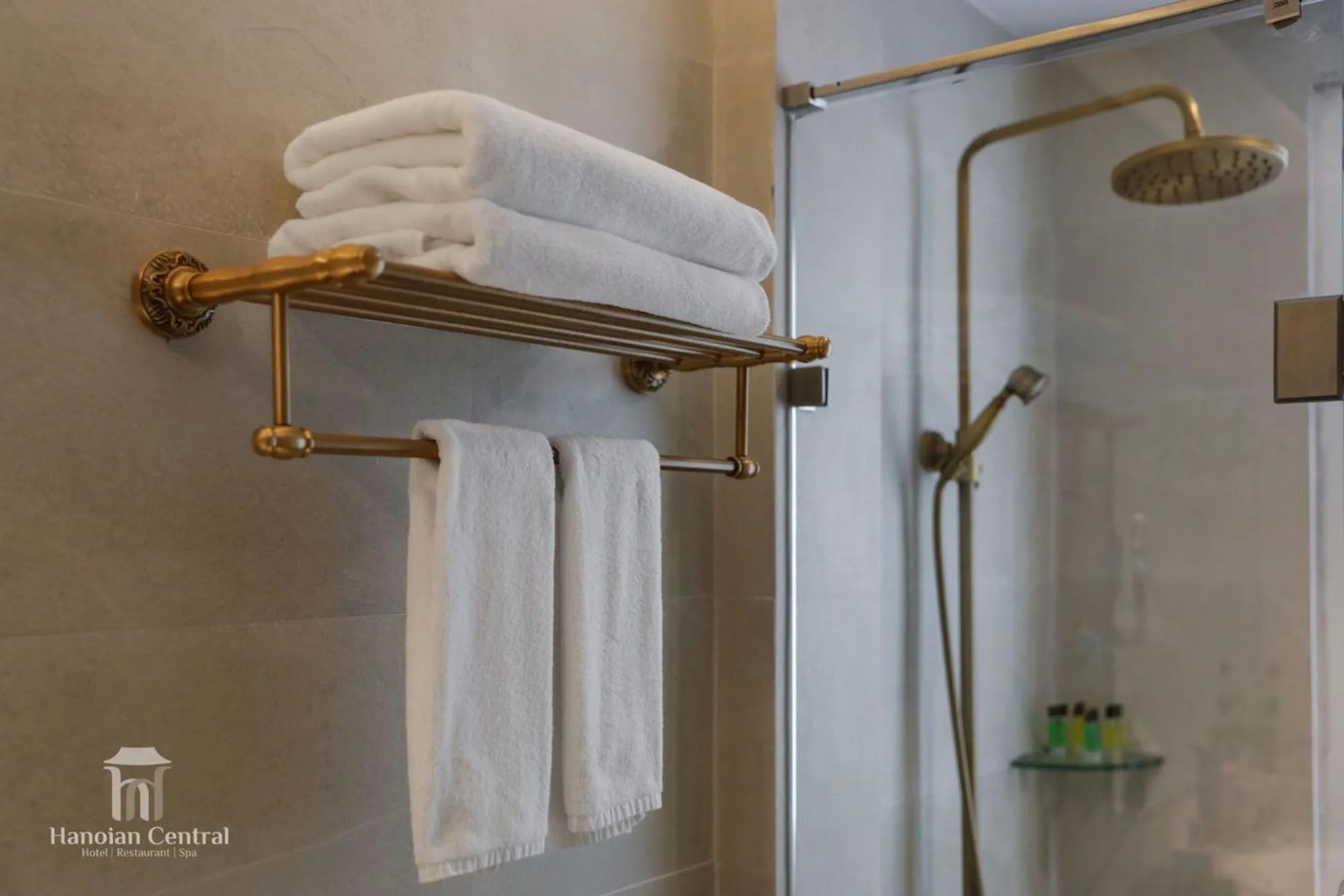 Shower in Hanoian Central Hotel & Spa