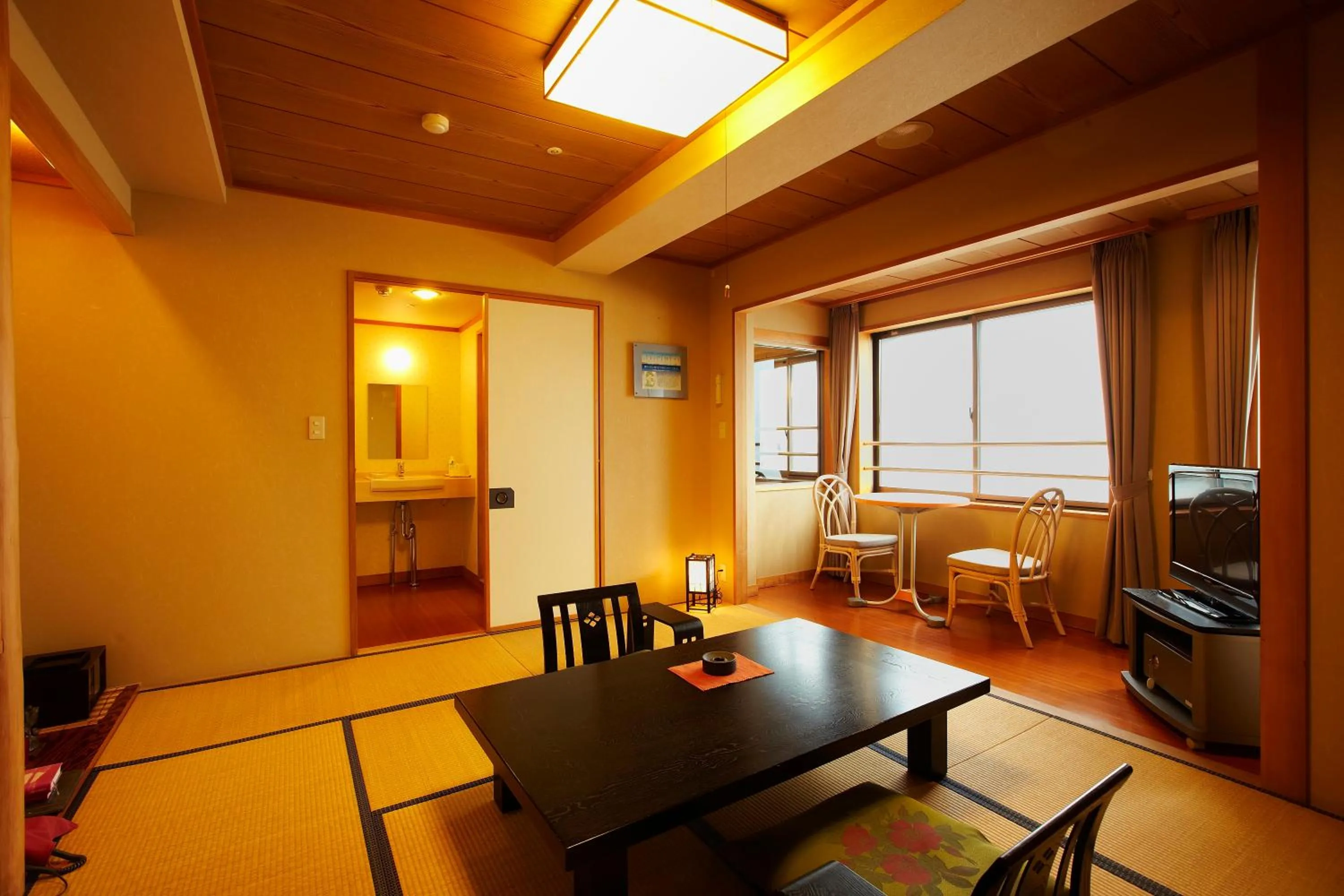Photo of the whole room in Yunohama Hotel