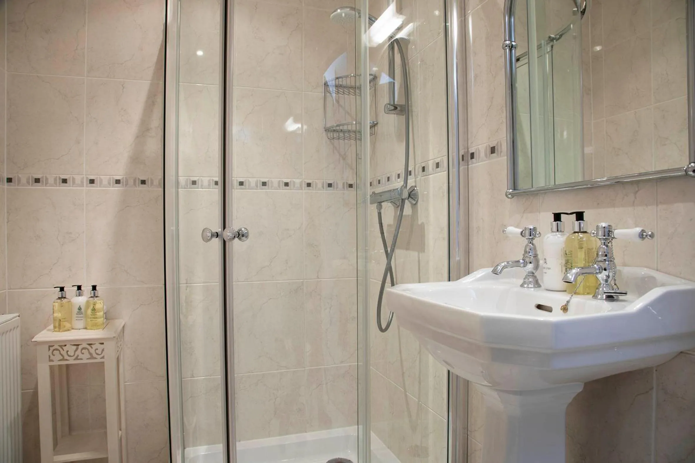 Shower in Loch Ness Lodge