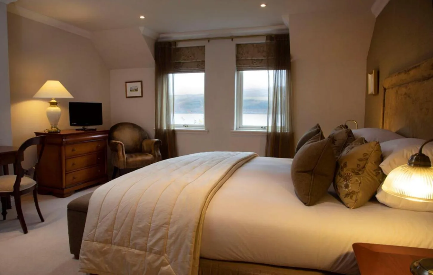 Bed in Loch Ness Lodge