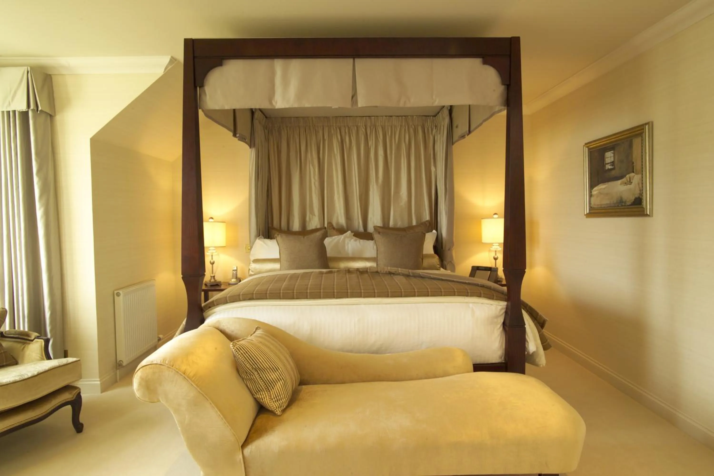 Bed in Loch Ness Lodge