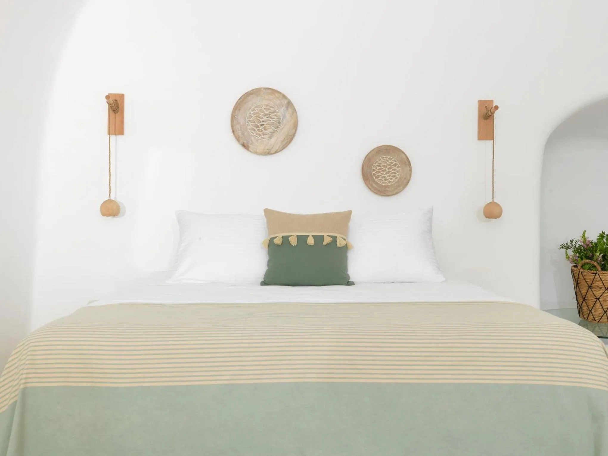 Bed in Drops Cave Houses