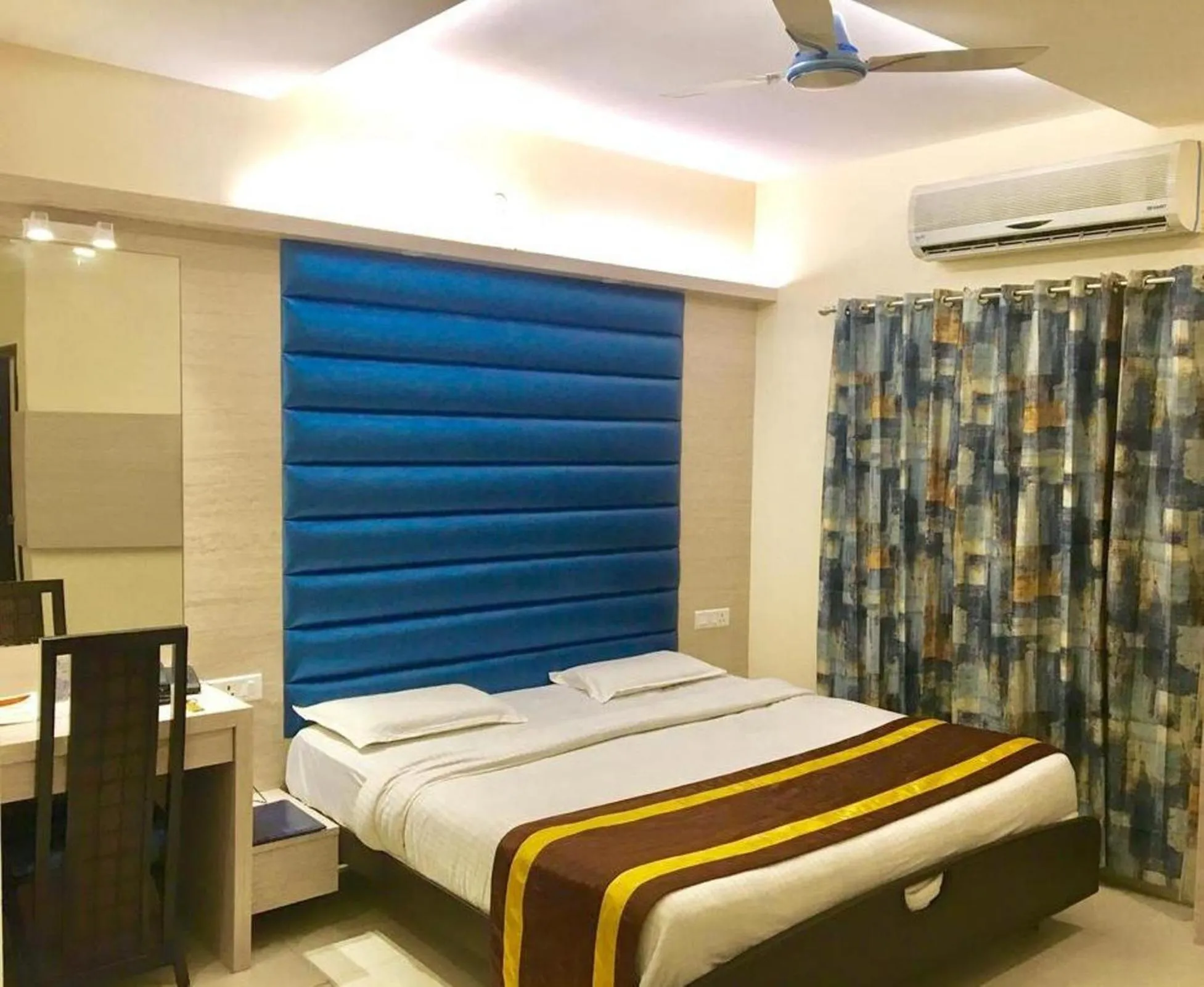 Bed in Hotel CJ International