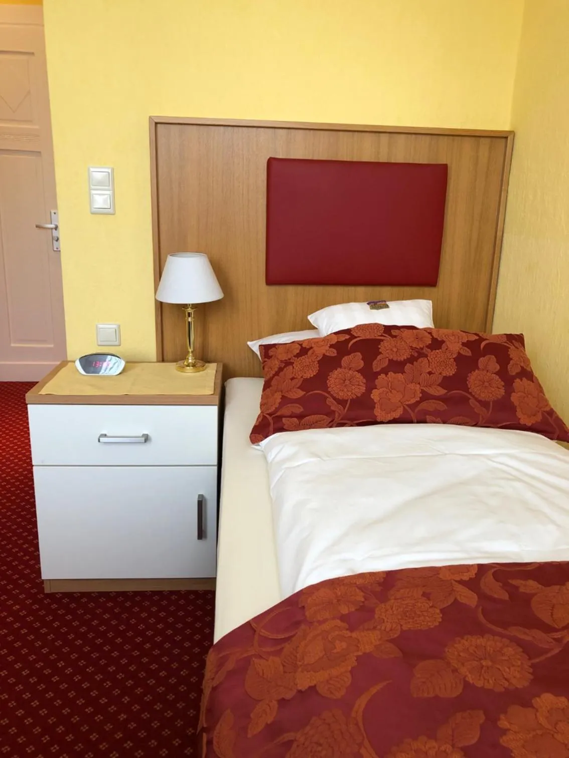 Decorative detail, Bed in Thermen Hotel Pension Villa Holstein