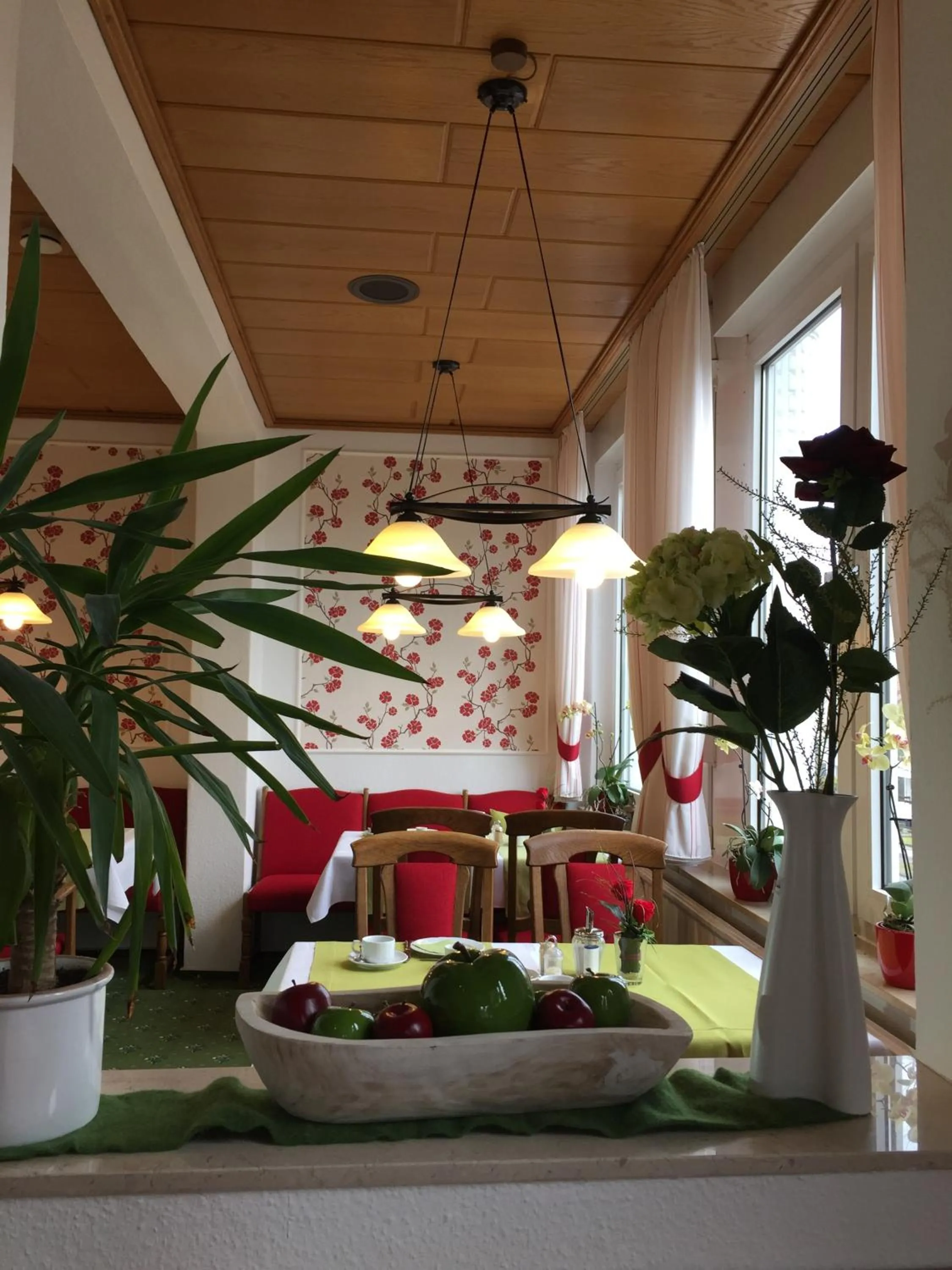 Restaurant/places to eat in Thermen Hotel Pension Villa Holstein