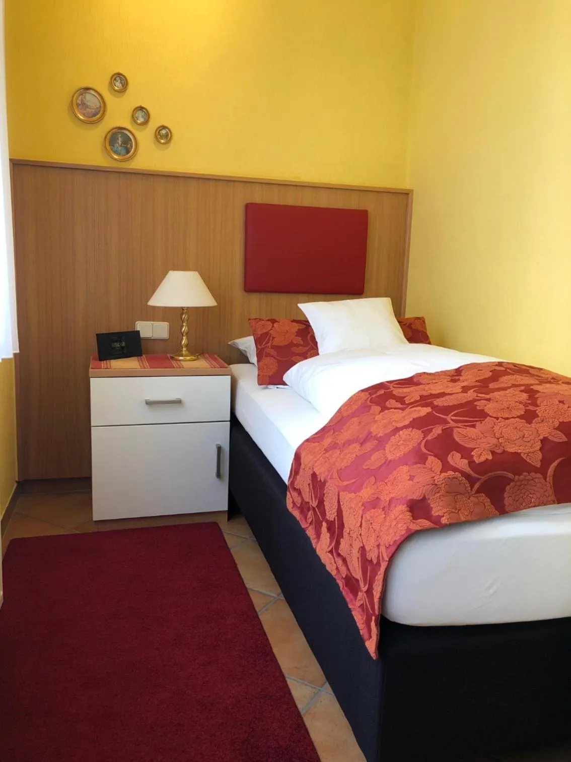 Decorative detail, Bed in Thermen Hotel Pension Villa Holstein