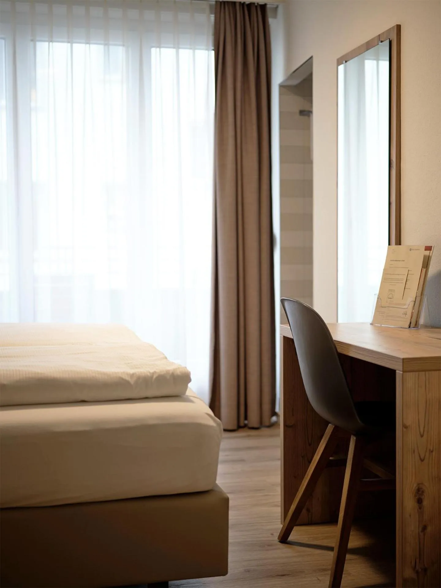 Photo of the whole room, Bed in Hotel Astoria