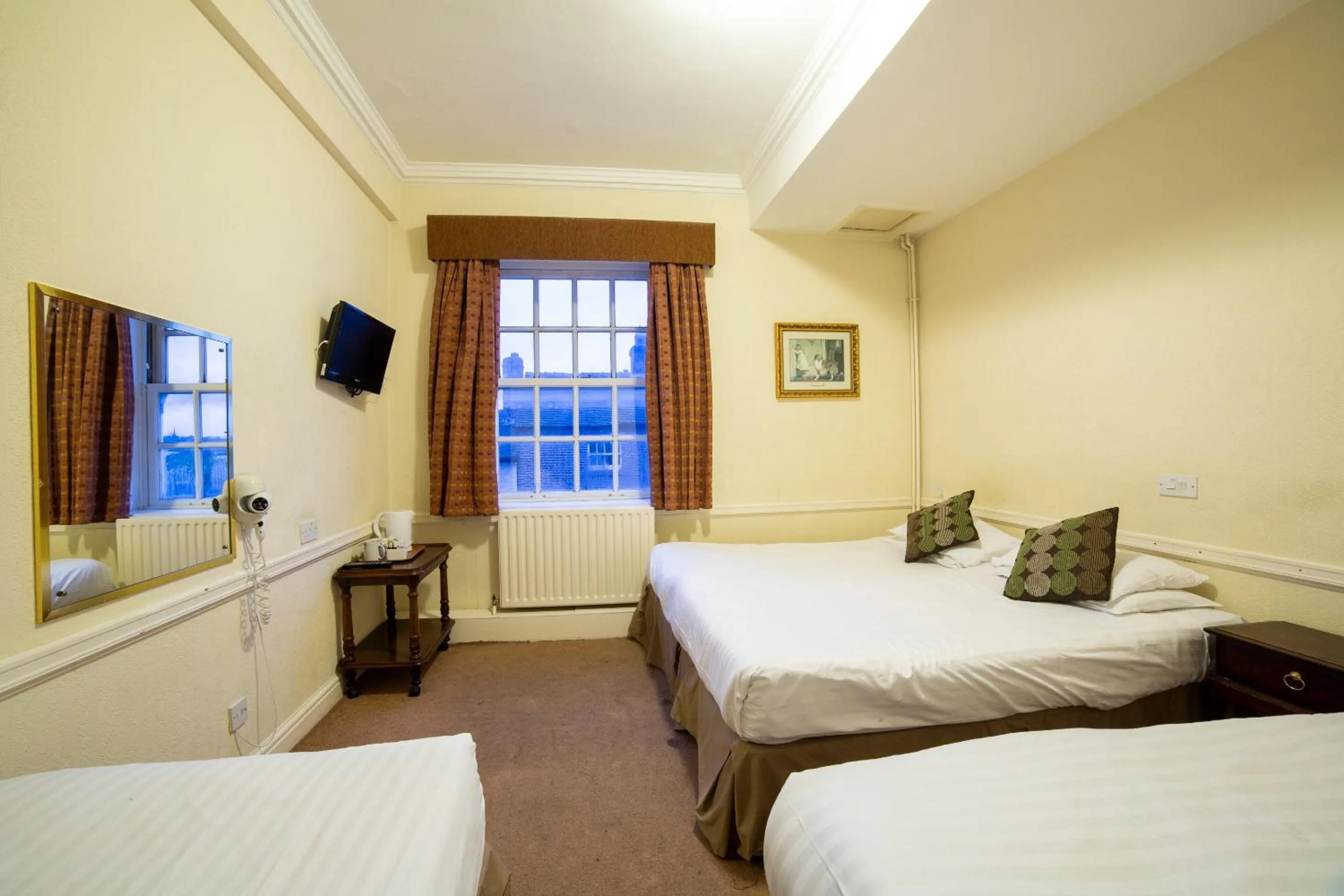 Bedroom in George Hotel, Burslem, Stoke-on-Trent