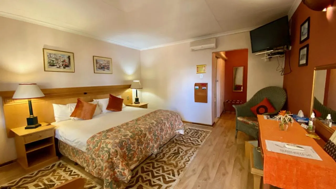 Photo of the whole room in Shamrock Arms Guest Lodge