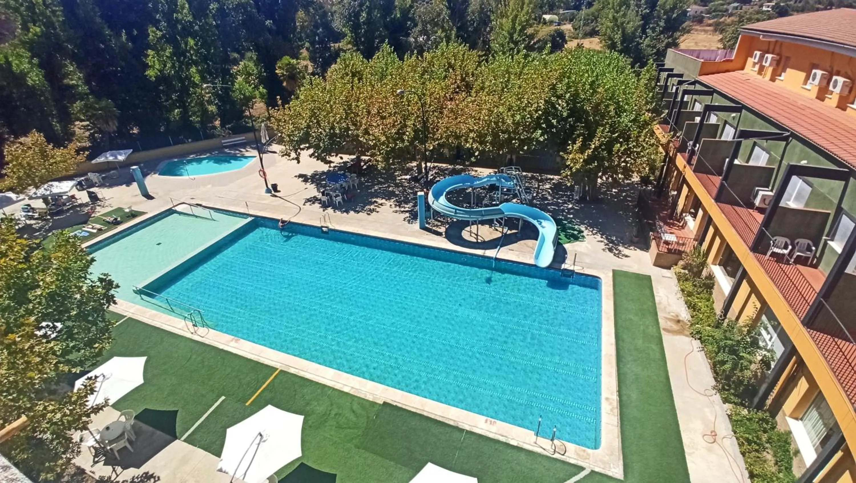 Property building in Hotel Río Piscina