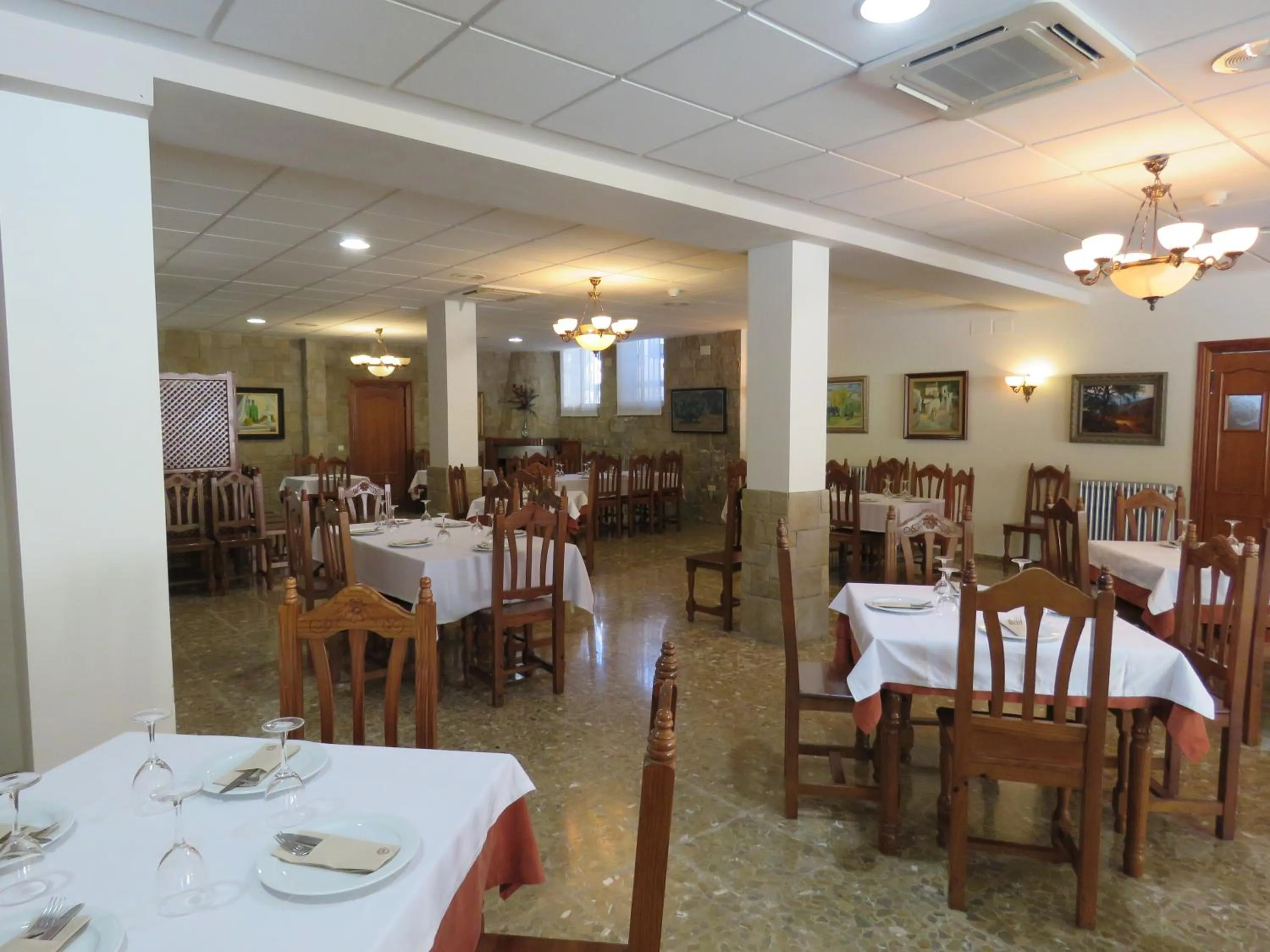 Restaurant/places to eat in Hotel Río Piscina