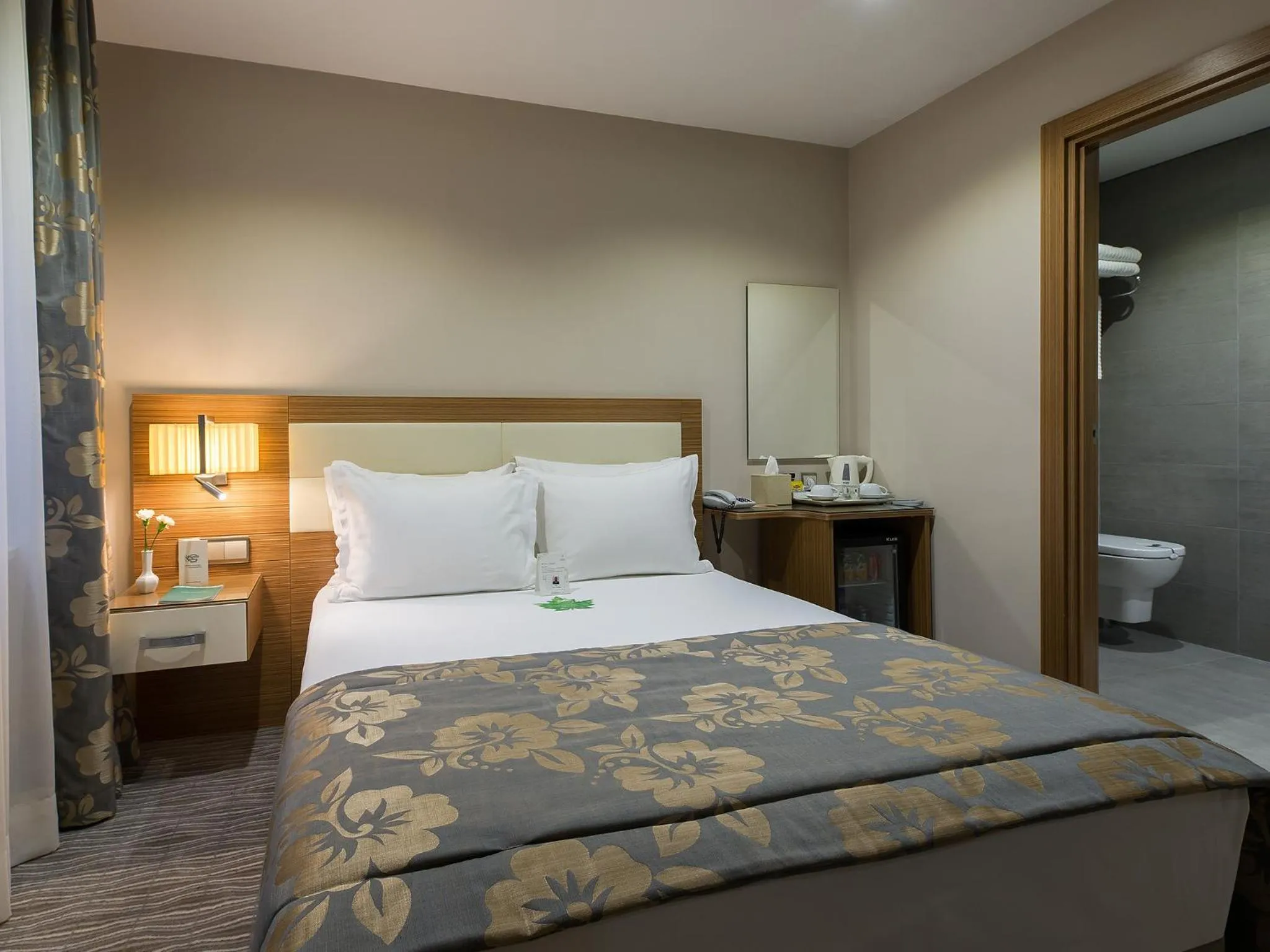 Bedroom in Yasmak Comfort Hotel