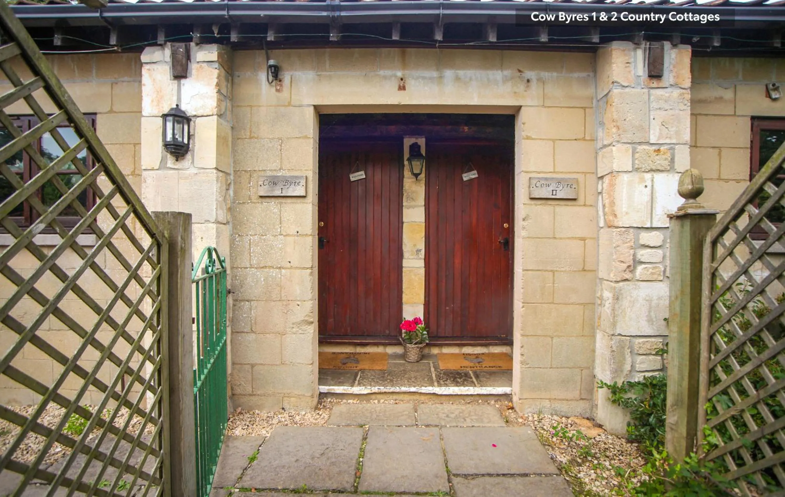Property building in Beeches Farmhouse Country Cottages & Rooms