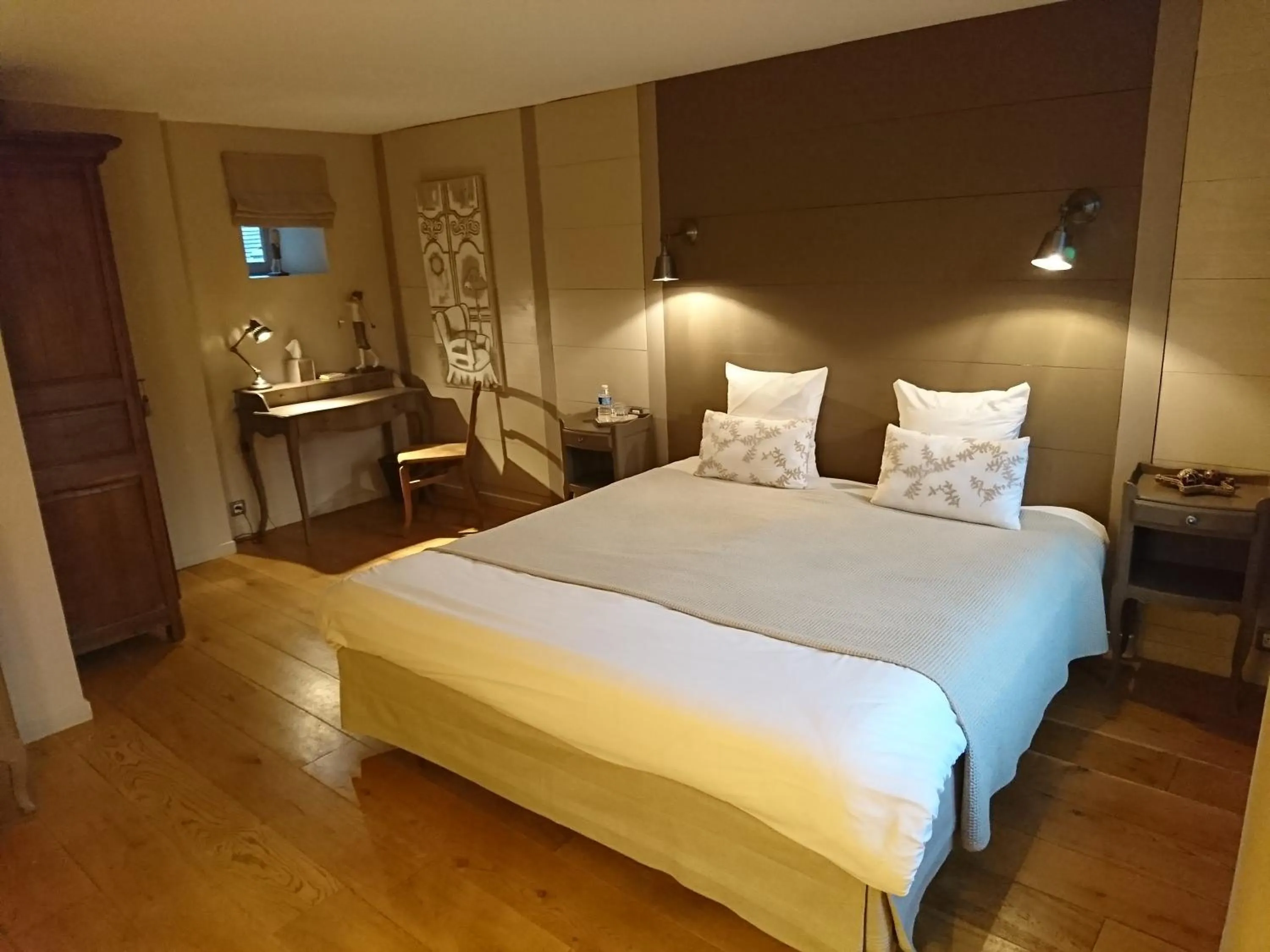 Bed in Côté Jardin - Chambres d'hôtes