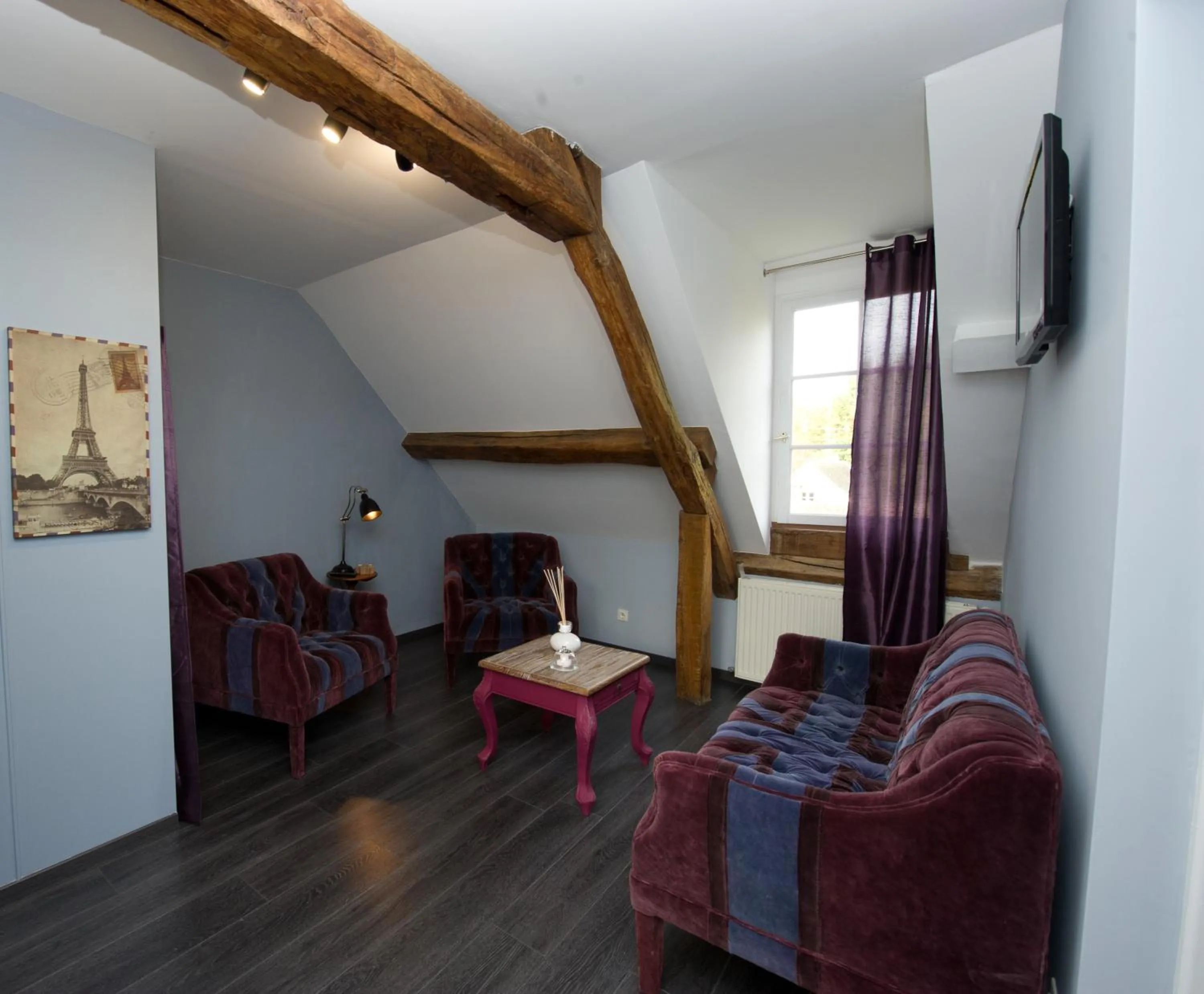 Photo of the whole room in Côté Jardin - Chambres d'hôtes