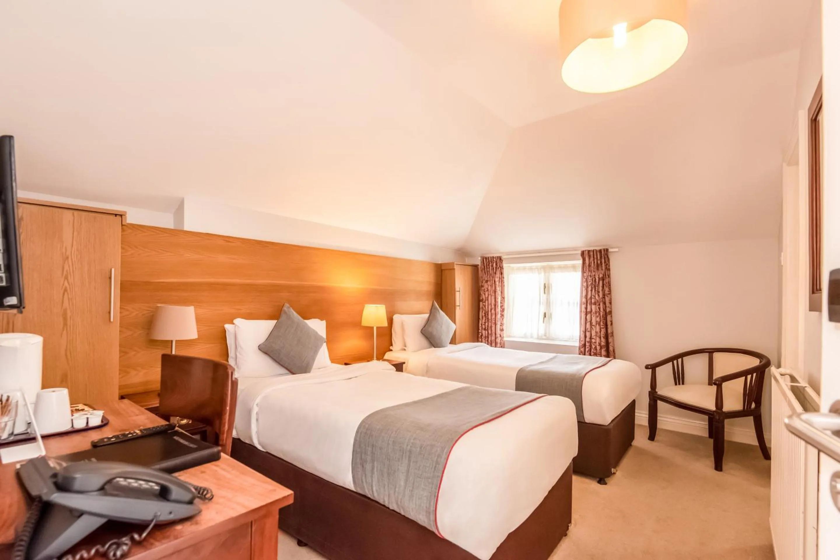 Bedroom, Bed in The Regency, Clifton Bristol by Belvilla