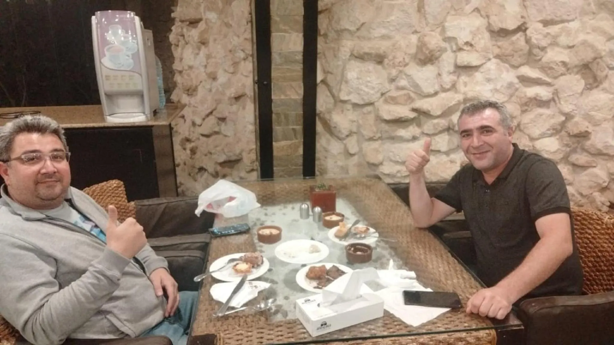 Restaurant/places to eat in Africana Hotel & Spa