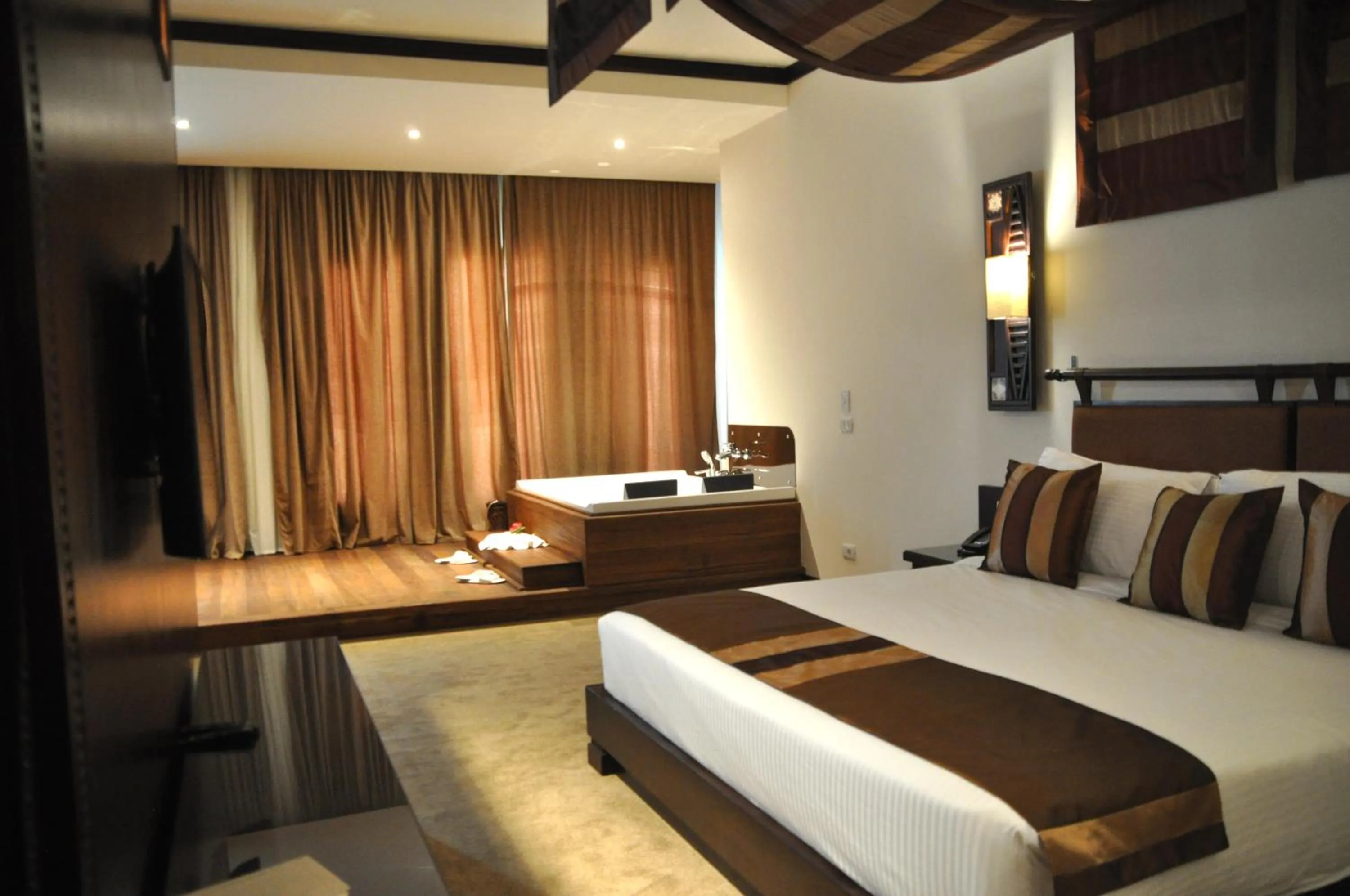 Sauna, Bed in Africana Hotel & Spa