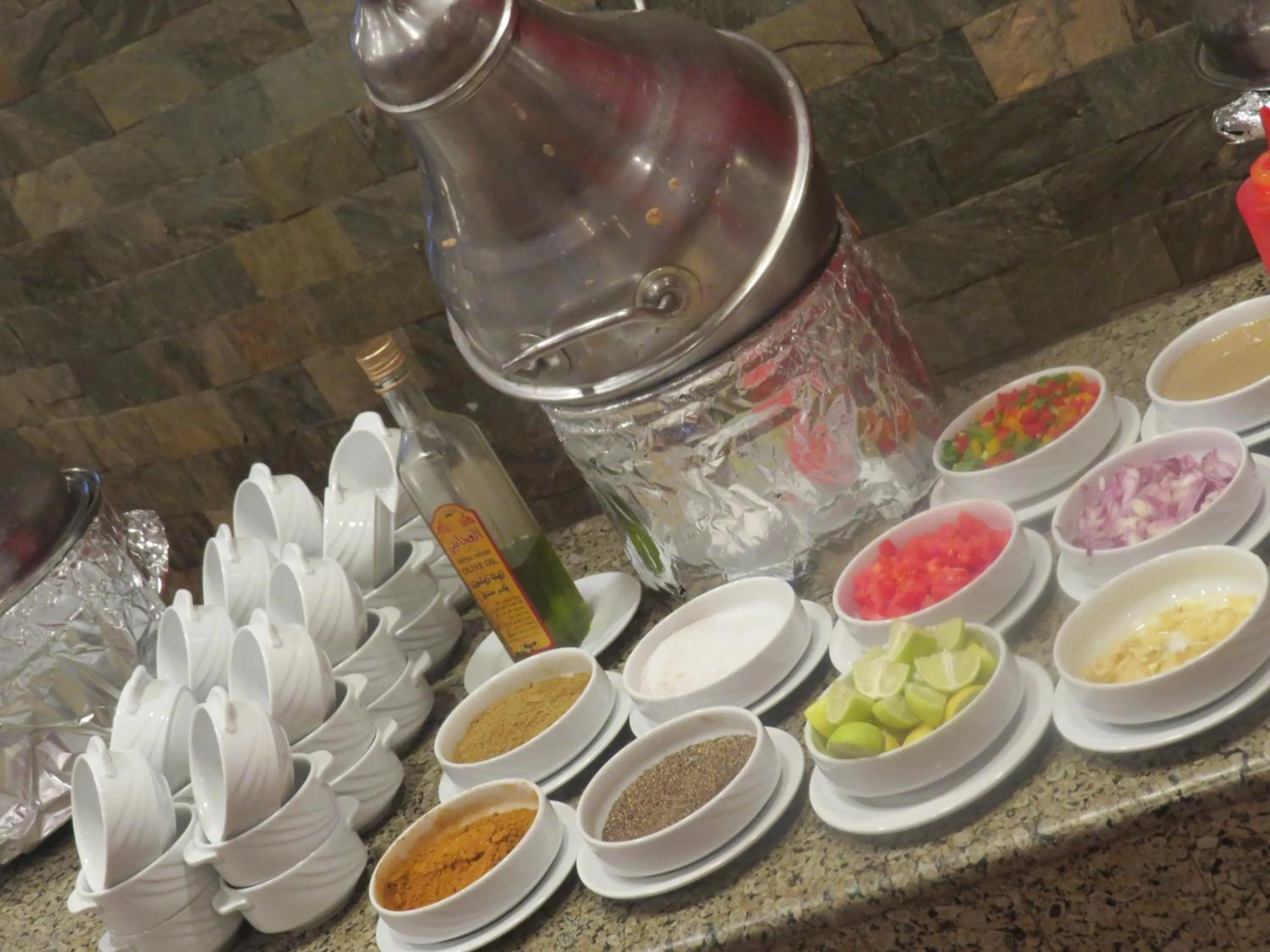 Restaurant/places to eat in Africana Hotel & Spa