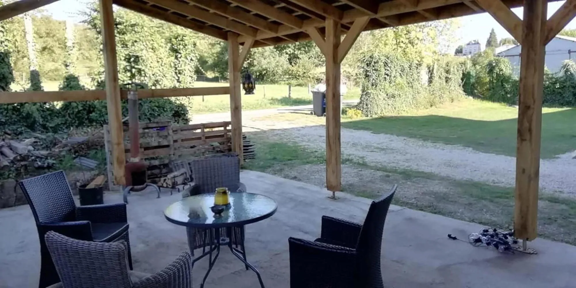 Property building in Arara