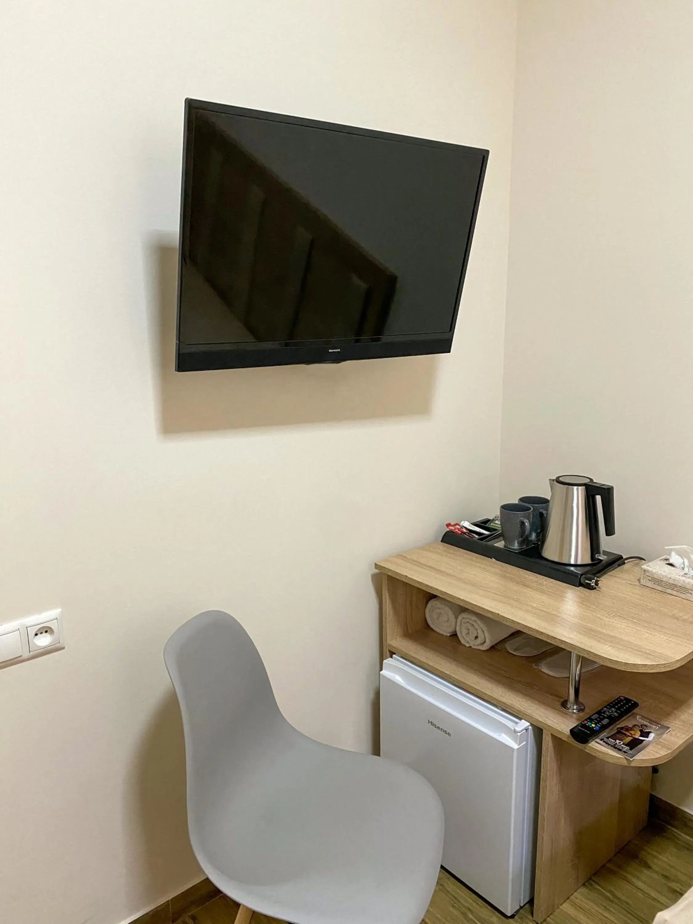 TV and multimedia in Alex Hotel