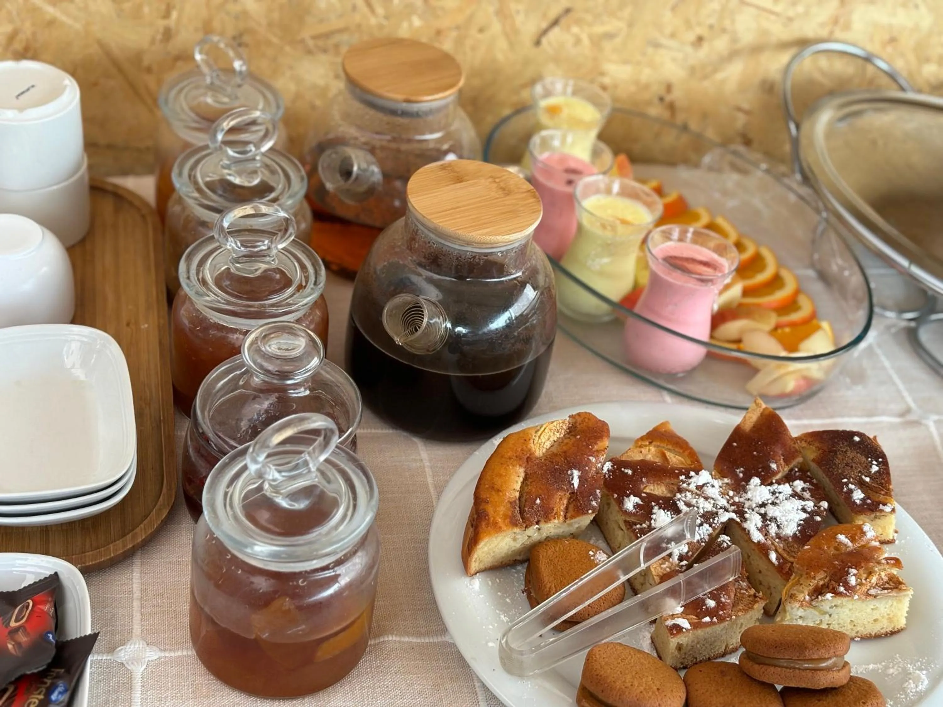 Food and drinks in Alex Hotel