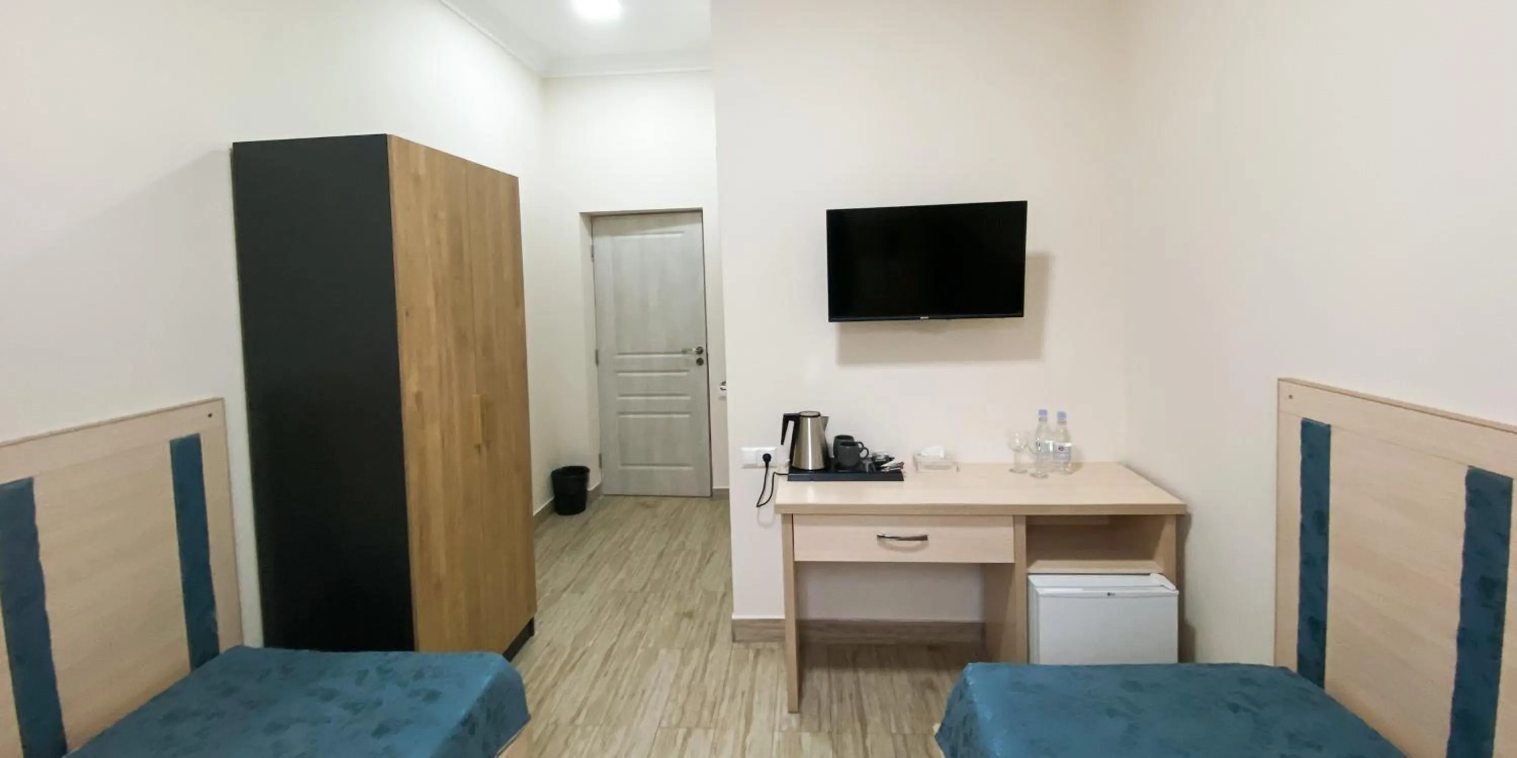 Kitchen or kitchenette in Alex Hotel