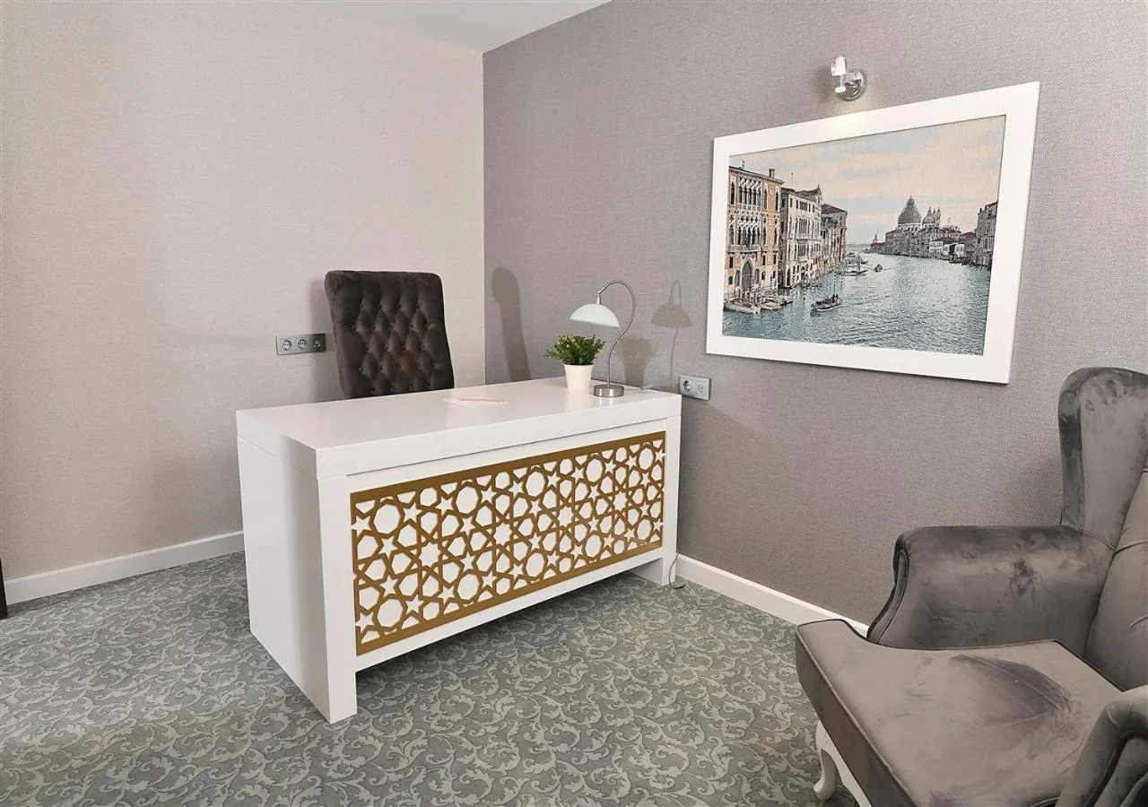 Living room in Güvenay Business Hotel