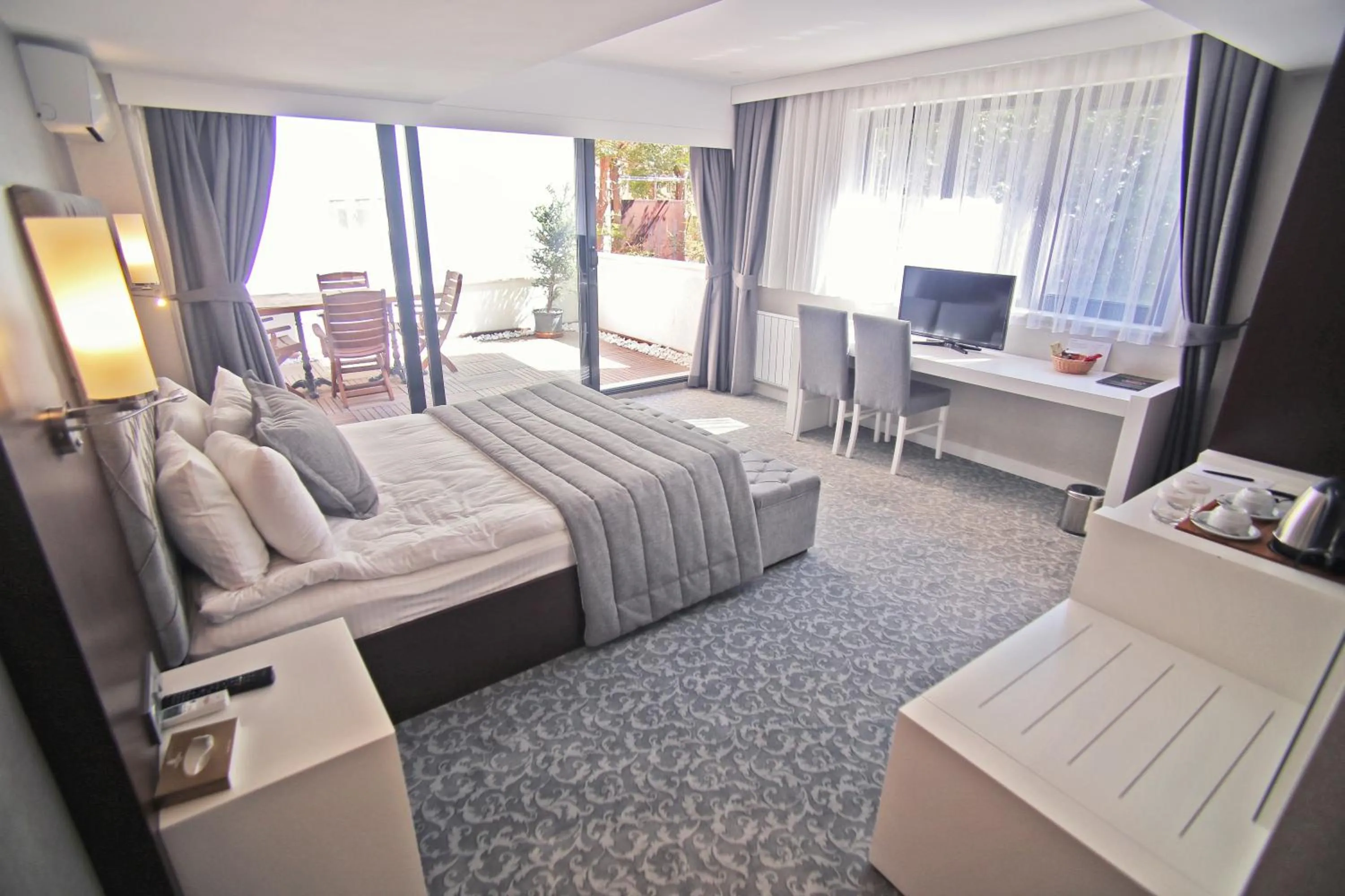 Photo of the whole room, Bed in Güvenay Business Hotel