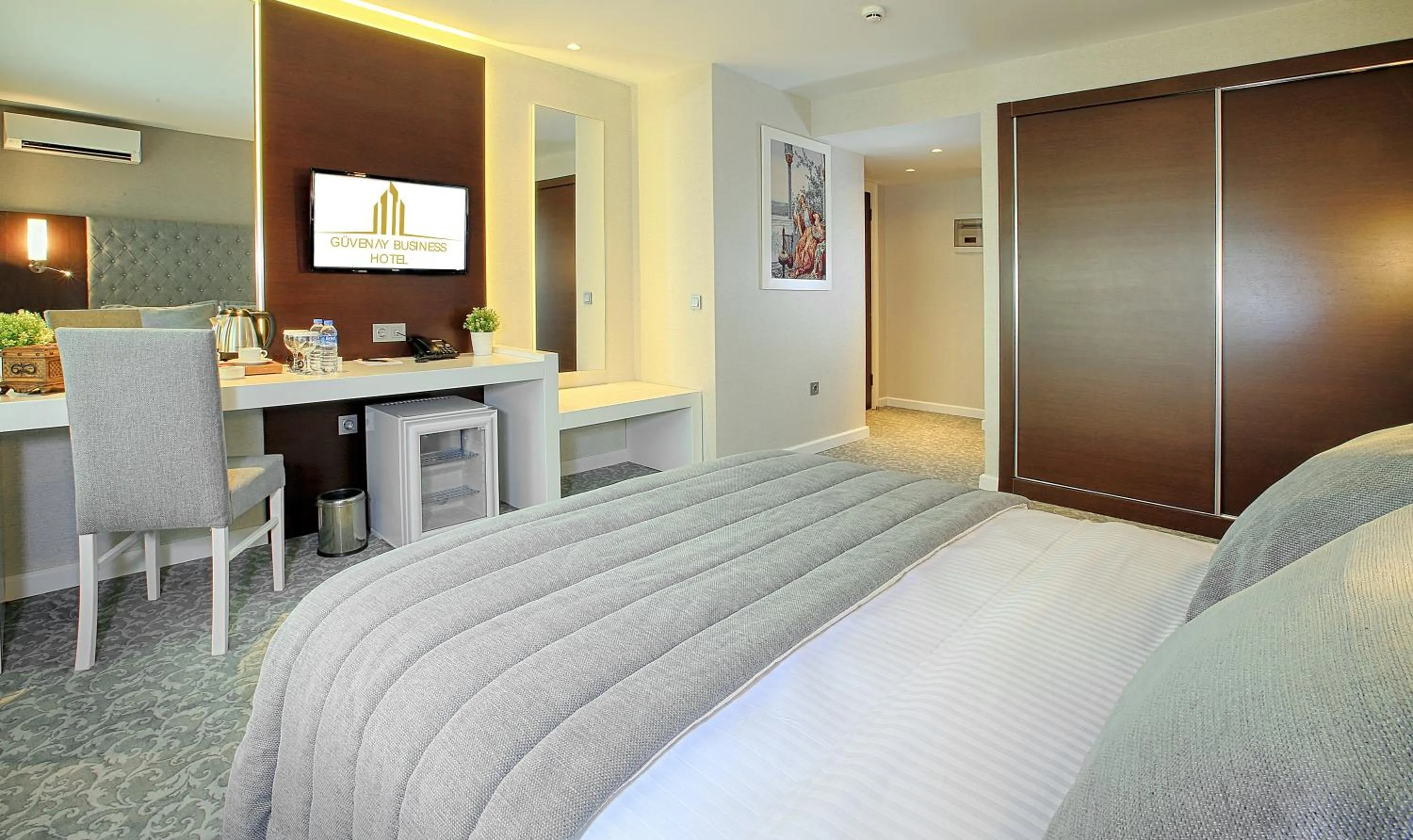 TV and multimedia, Bed in Güvenay Business Hotel