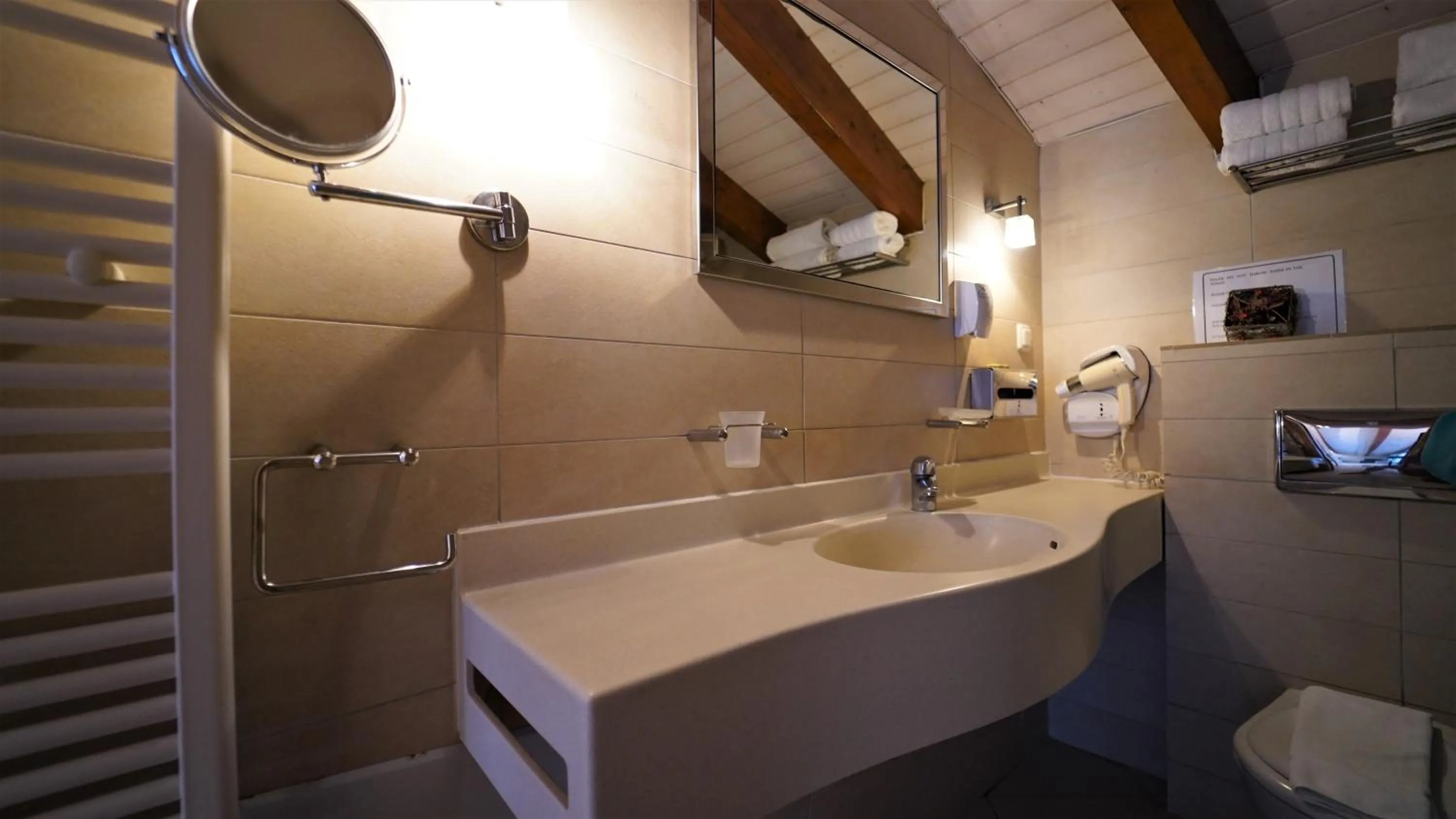 Bathroom in Zigouris House