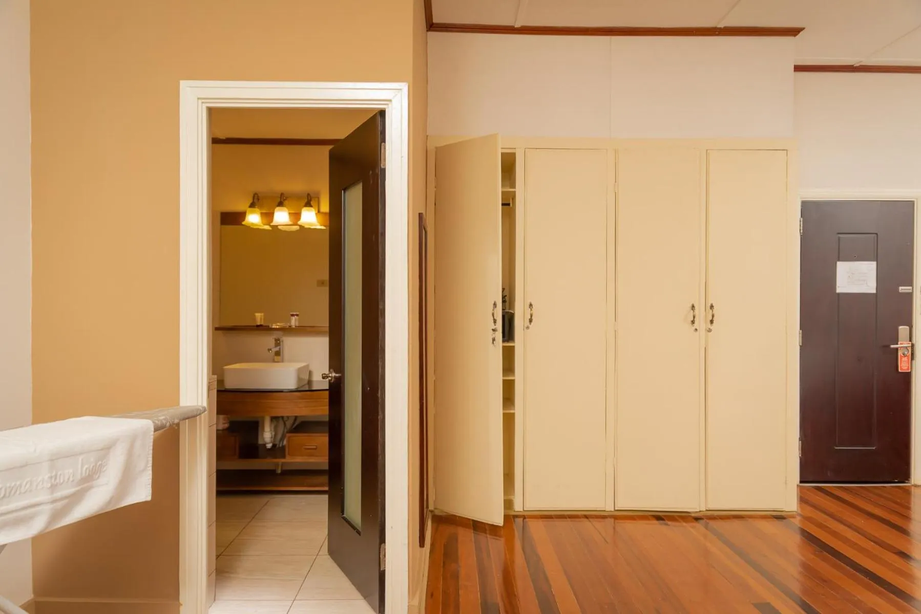 Bed in Herdmanston Lodge Hotel