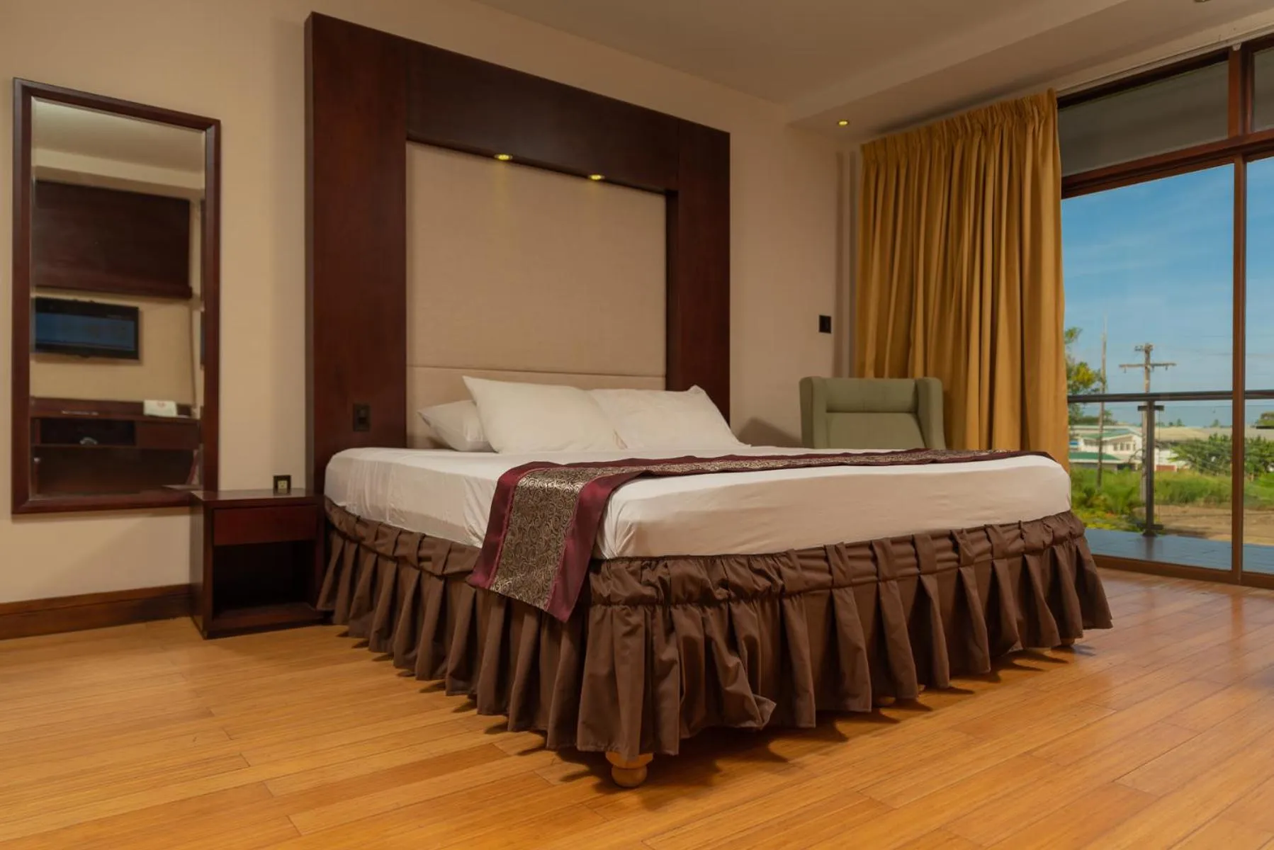 Bedroom, Bed in Herdmanston Lodge Hotel