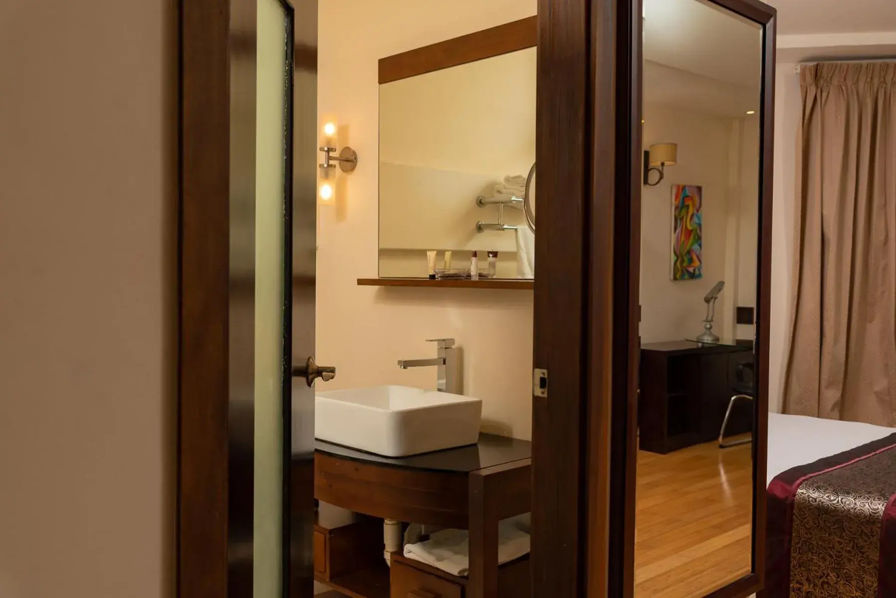 Executive Suite in Herdmanston Lodge Hotel Executive Suite in Herdmanston Lodge Hotel