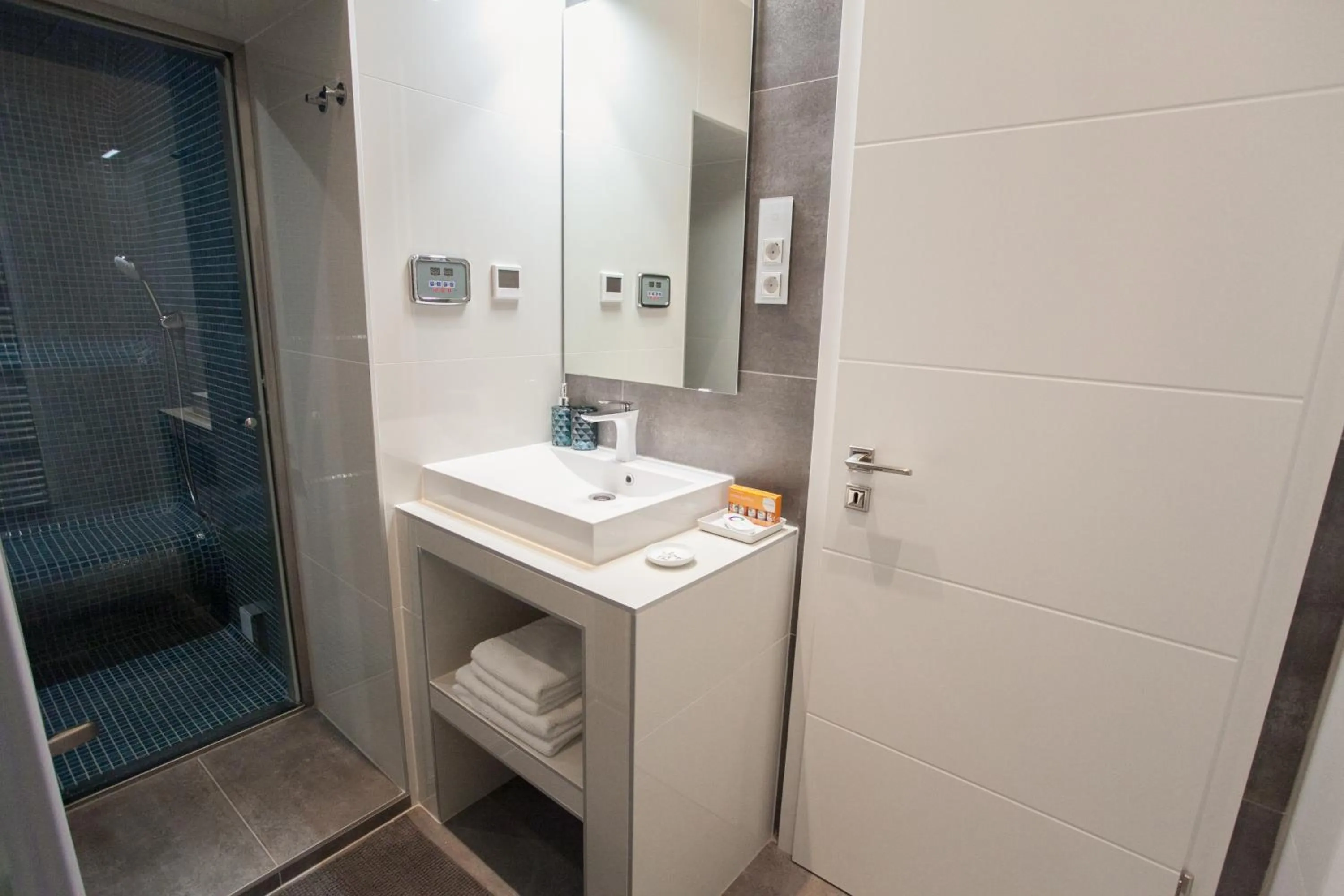 Bathroom in Grand Loft Design