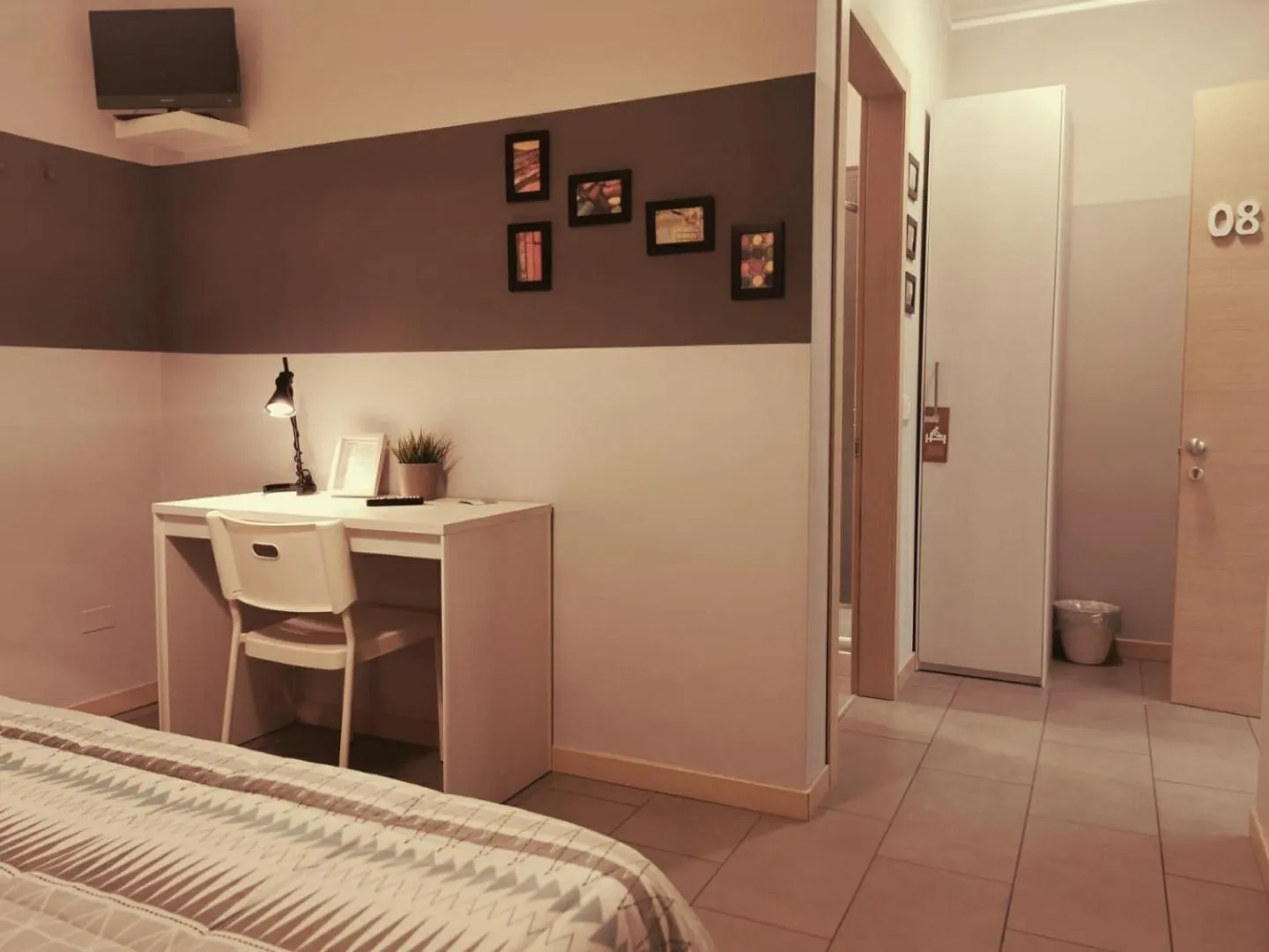 Bed in Affittacamere Borgo Sabbionara