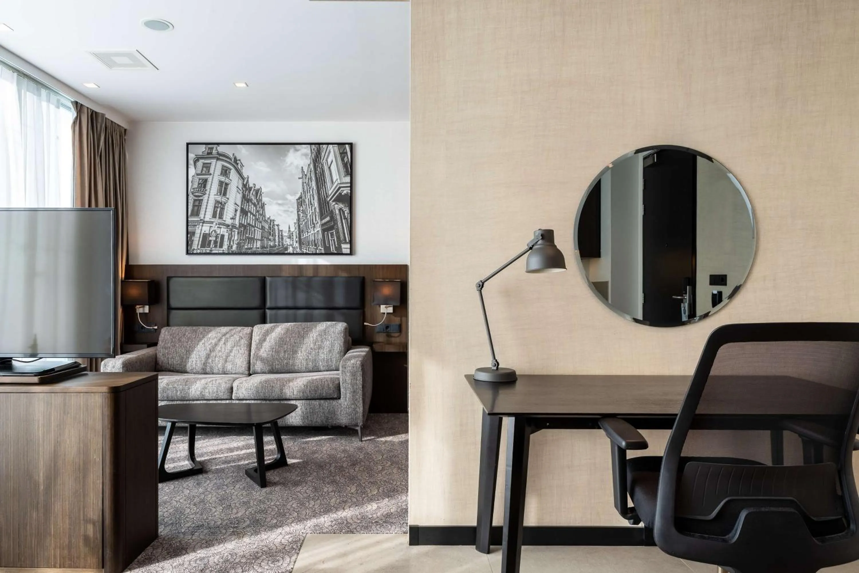 Living room in Radisson Hotel & Suites Amsterdam South