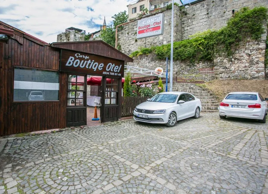 Property building in çarşı pansiyon